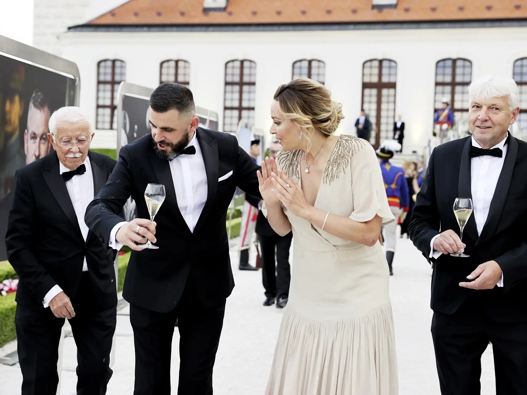 Pre Romanu sú ženskosť a tradície veľmi dôležité.
