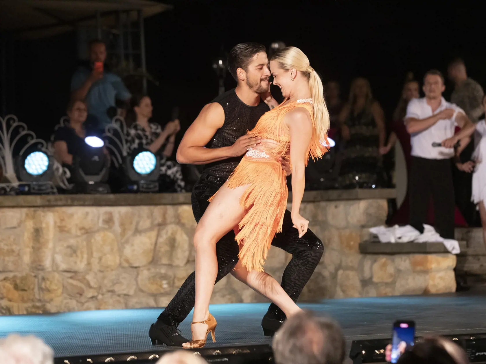 Módna prehliadka Fashion Show v Piešťanoch. Svoj tanečný talent predviedol aj Jakub Jablonský.