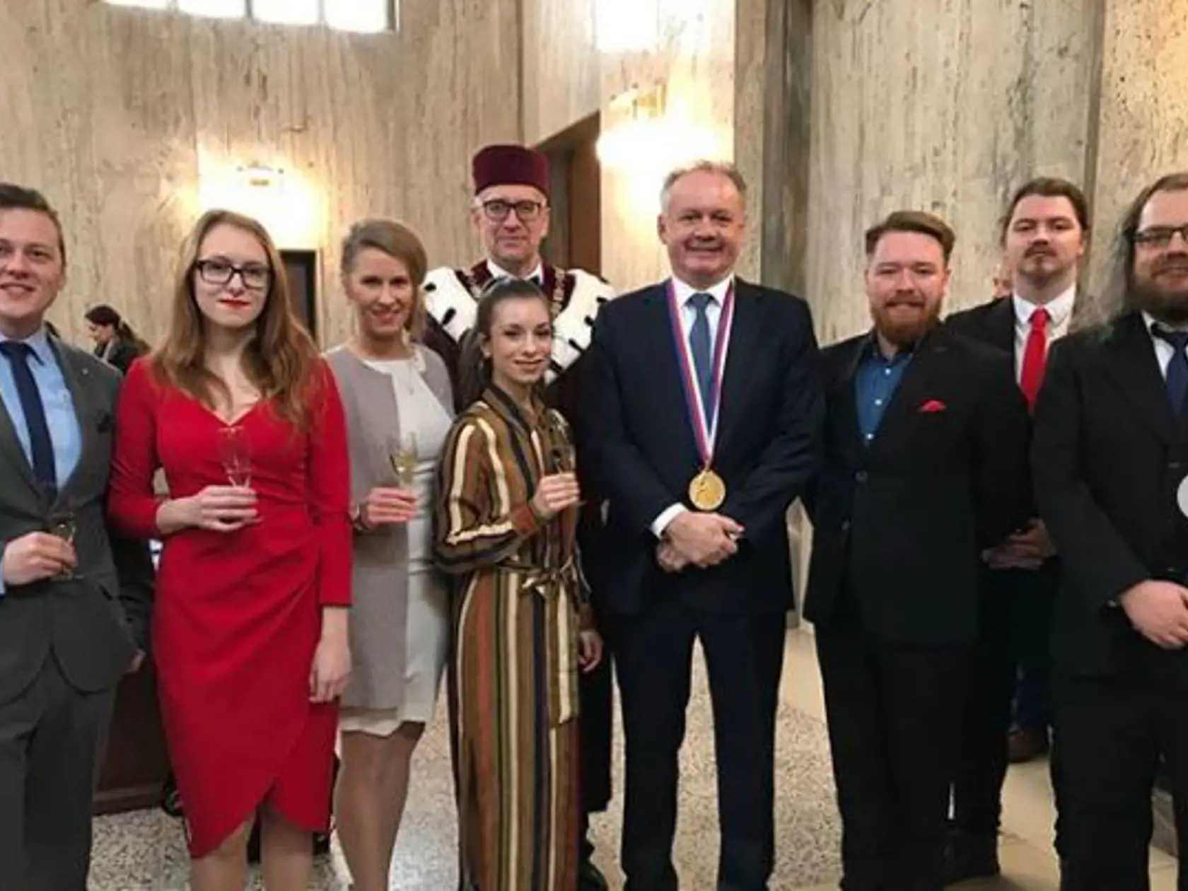 Alexandra sa ako úspešná študentka stretla aj s bývalým prezidentom Andrejom Kiskom.