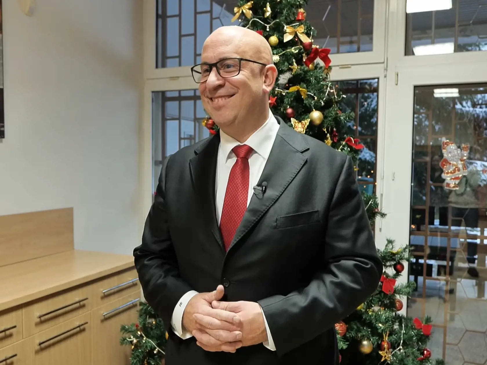 Nové pravidlá prinášajú zásadnú zmenu aj v tom, že občana vtiahnu priamo do procesu územného plánovania. O každom zámere či zmene, ktorá sa ľudí dotýka, budú automaticky informovaní.