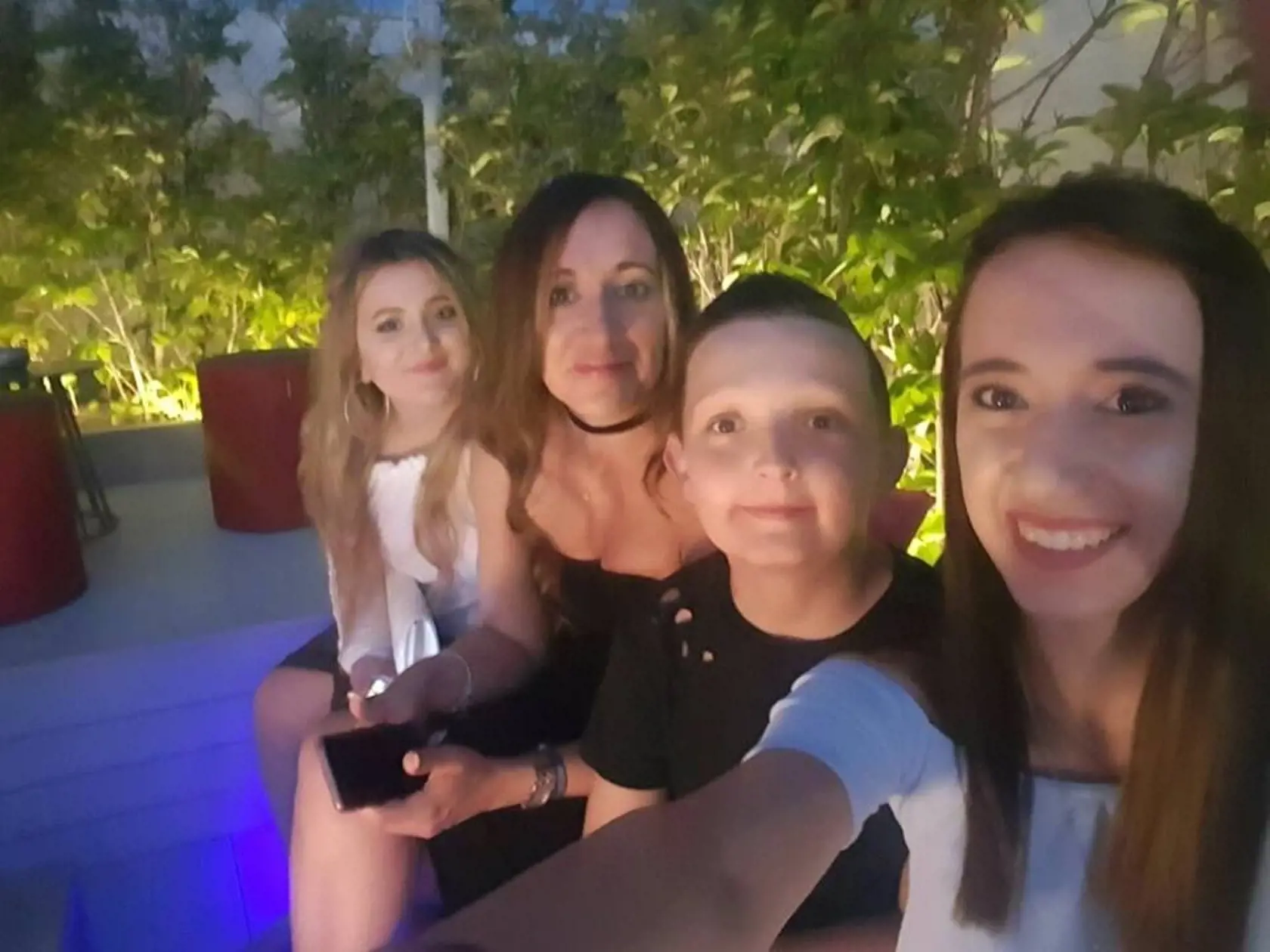 Mama troch detí sa v láske popálila. Internetová zoznamka jej šťastie nepriniesla.