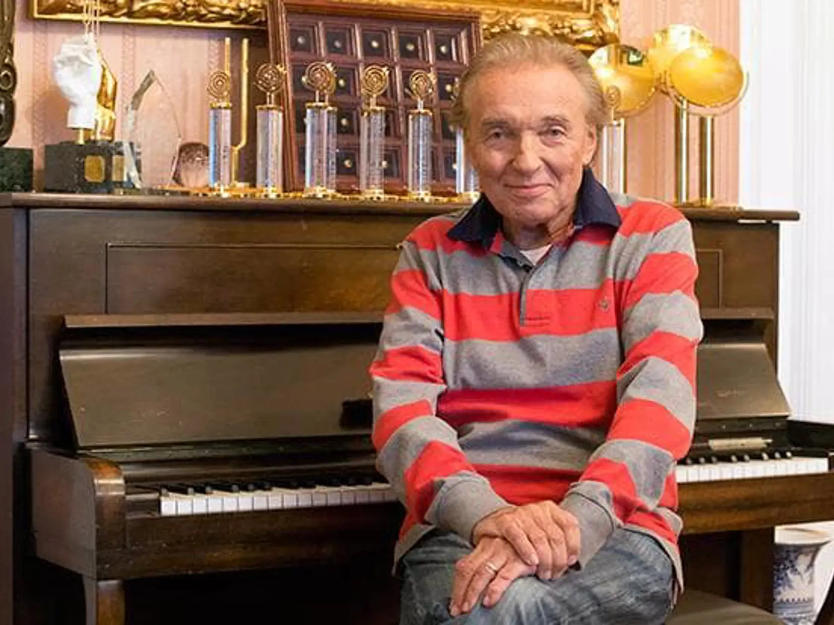 Karel Gott poslal fanúšikom aktuálnu fotografiu aj odkaz.