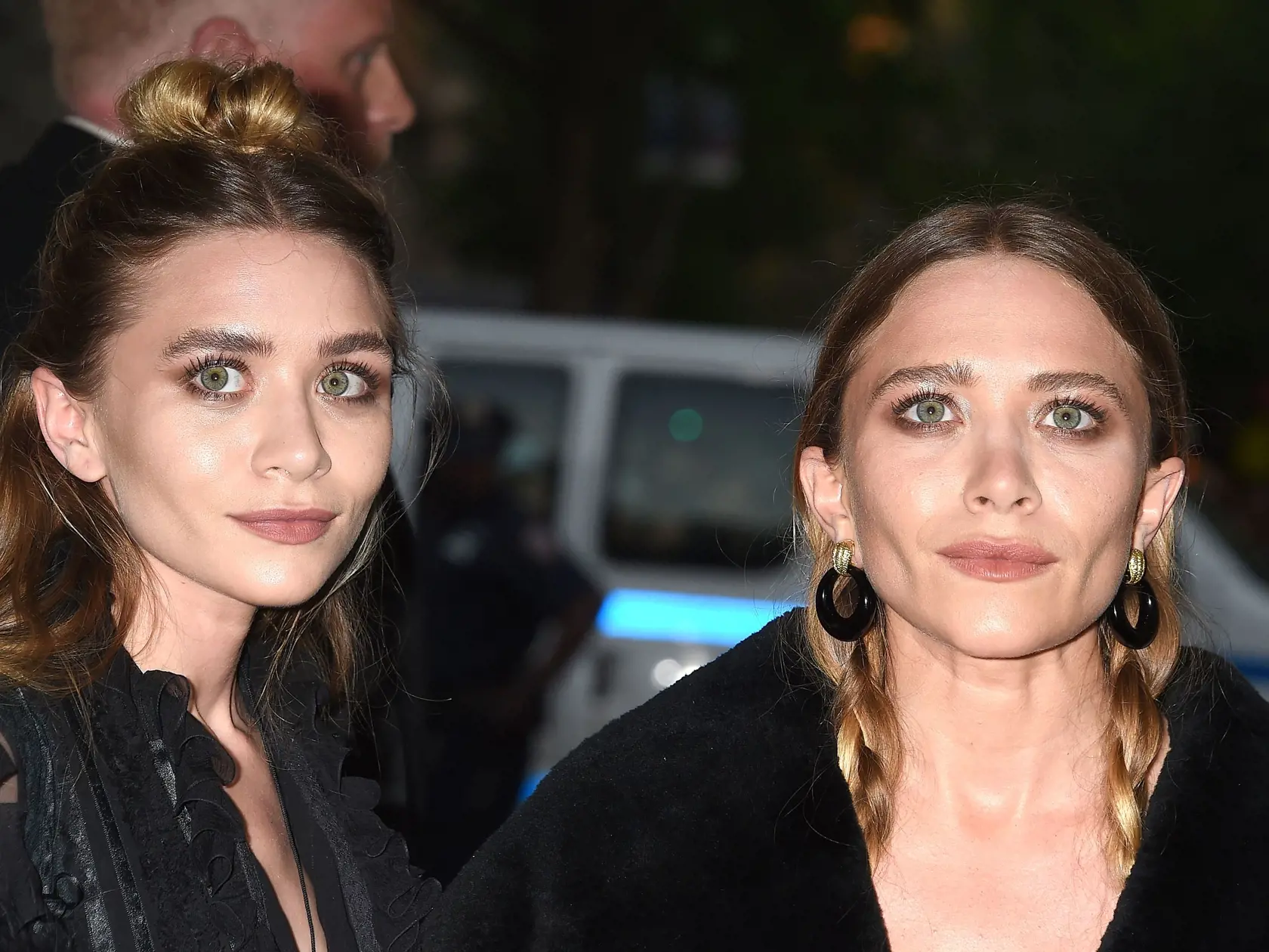 Mary-Kate Olsen, Ashley Olsen