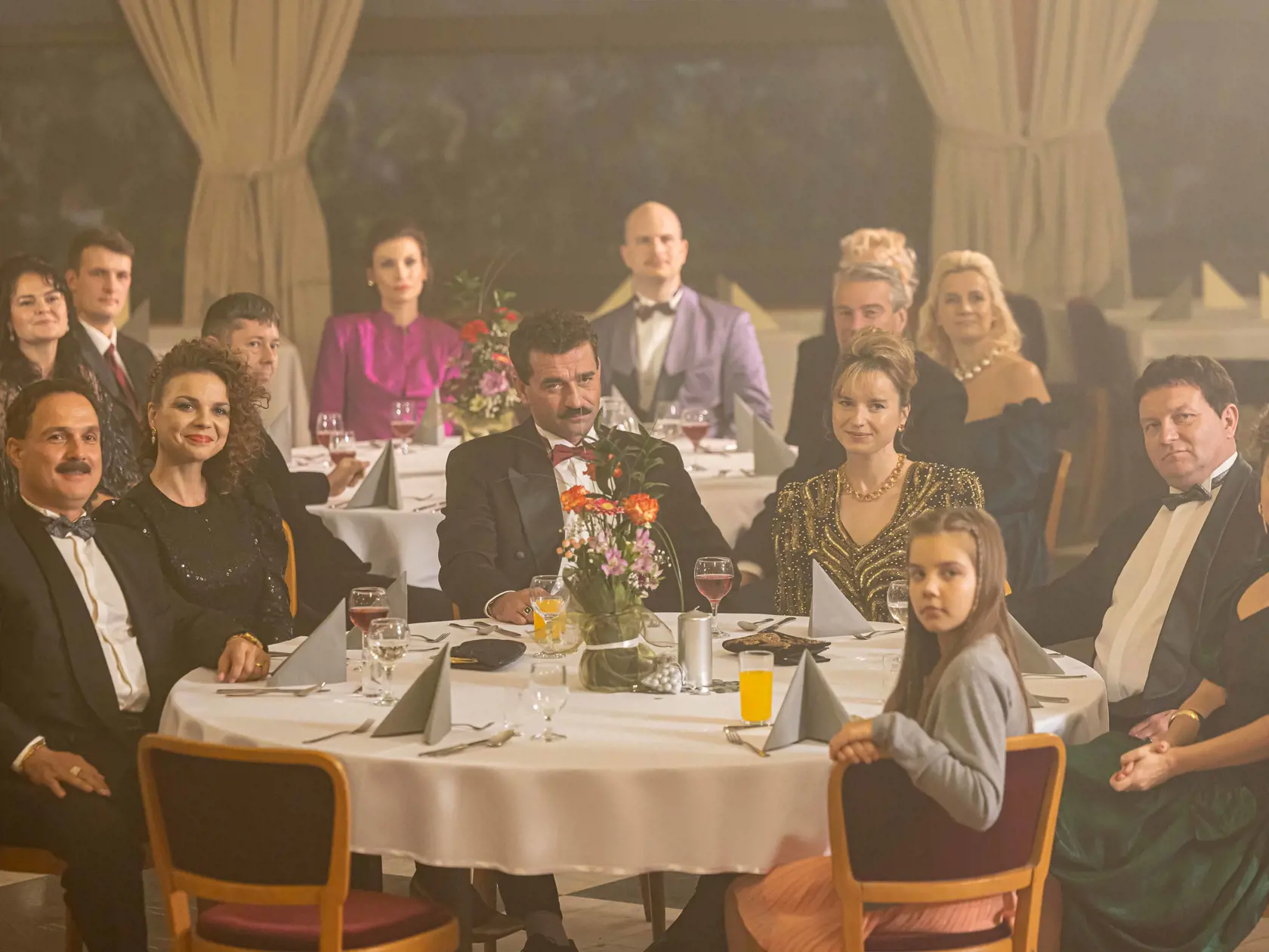 Zábery z filmu Černák o najznámejšom slovenskom mafiánovi a vtedajšej dobe.