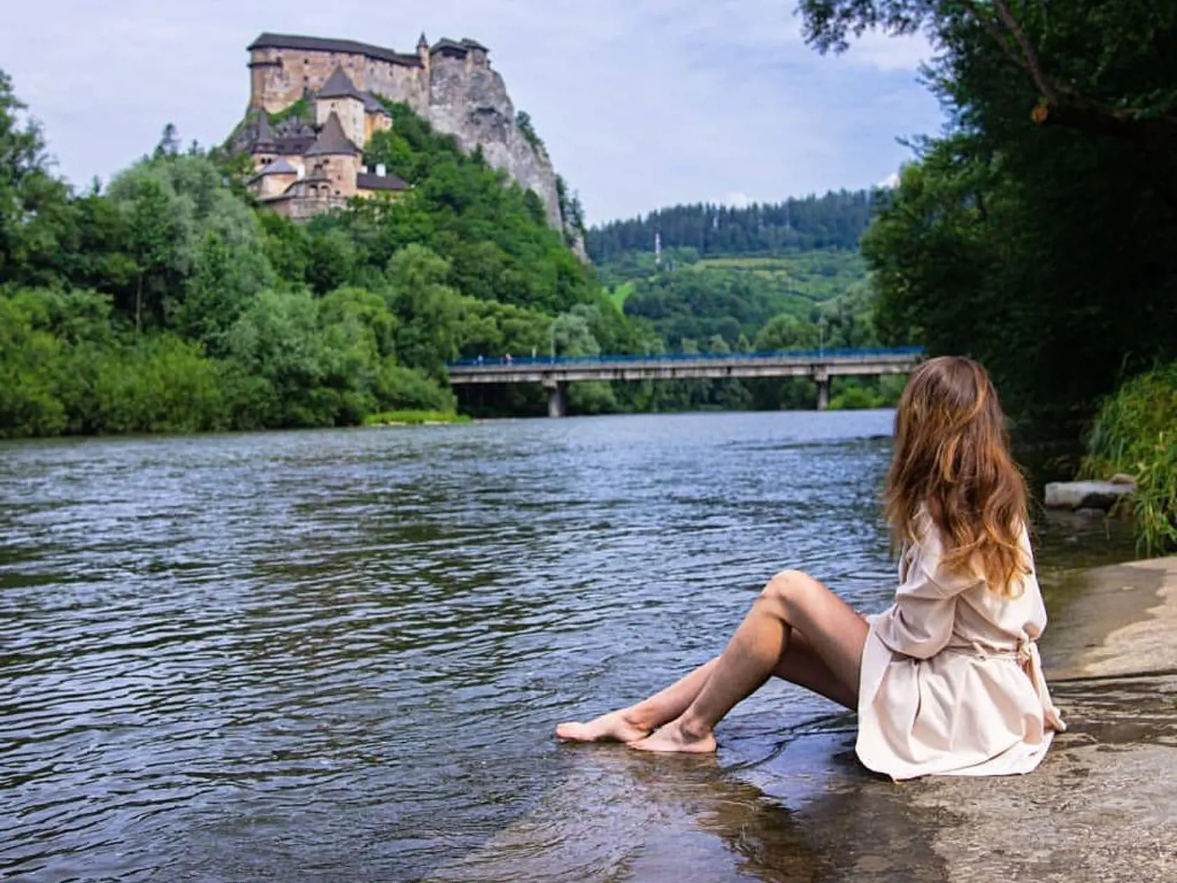 Autorovi tento záber trošičku pripomenul rozprávku Kráľ drozdia brada, ktorú filmári nakrúcali práve na tomto mieste.