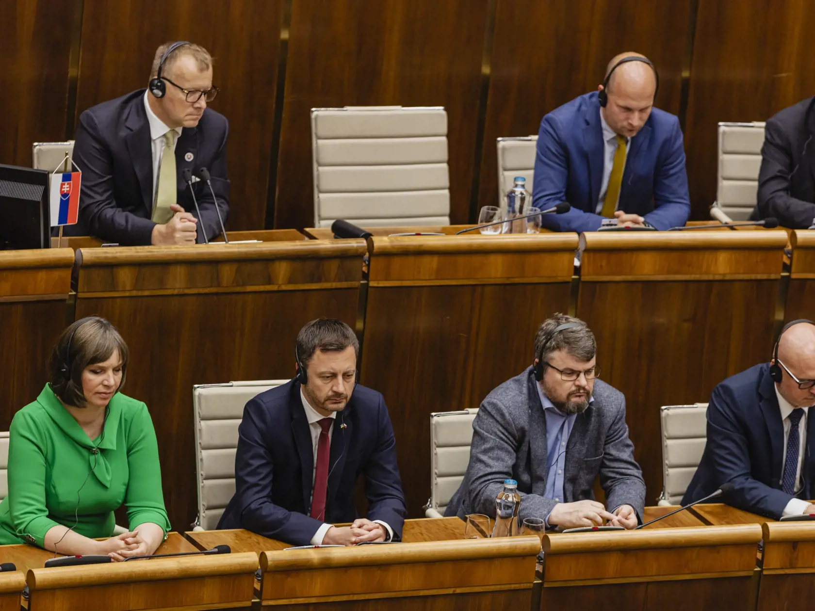 Prezident Ukrajiny Volodymyr Oleksandrovyč Zelenskyj sa prihovoril prostredníctvom telemostu poslancom Národnej rady Slovenskej republiky a členom Vlády Slovenskej republiky.