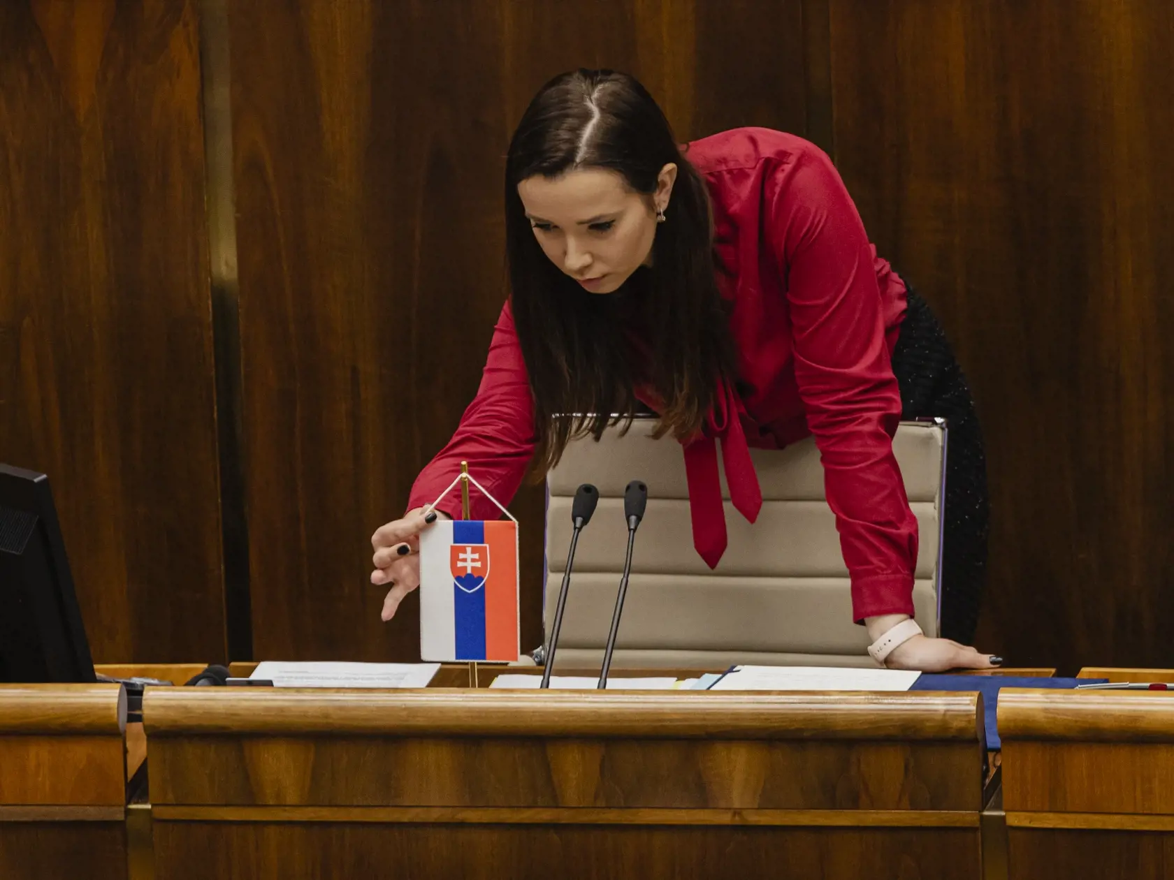 Prezident Ukrajiny Volodymyr Oleksandrovyč Zelenskyj sa prihovoril prostredníctvom telemostu poslancom Národnej rady Slovenskej republiky a členom Vlády Slovenskej republiky.