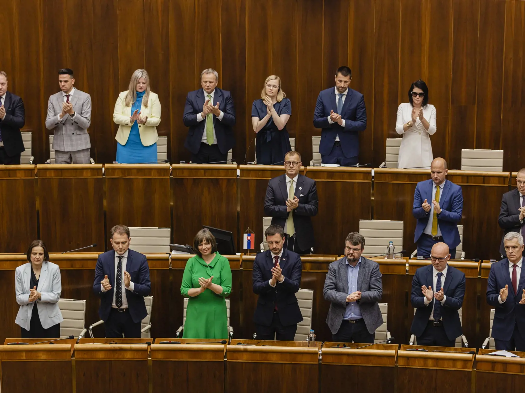 Prezident Ukrajiny Volodymyr Oleksandrovyč Zelenskyj sa prihovoril prostredníctvom telemostu poslancom Národnej rady Slovenskej republiky a členom Vlády Slovenskej republiky.