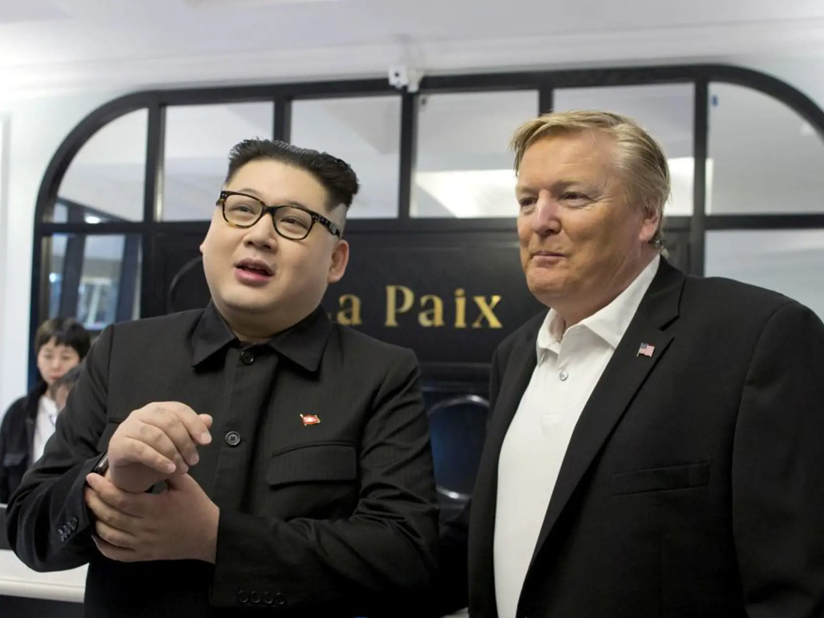 Dvojníci Kima a Trumpa