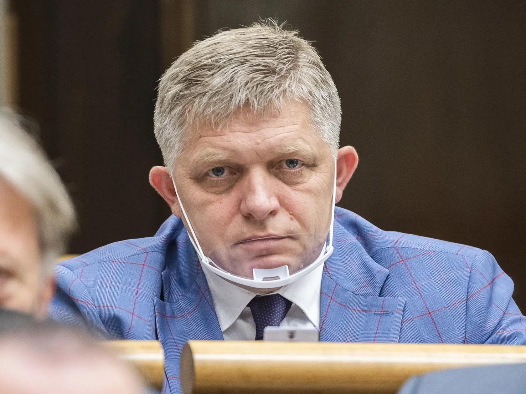 Na snímke je poslanec NRSR Robert Fico (SMER-SD)  počas rokovania 32. schôdze Národnej rady SR.