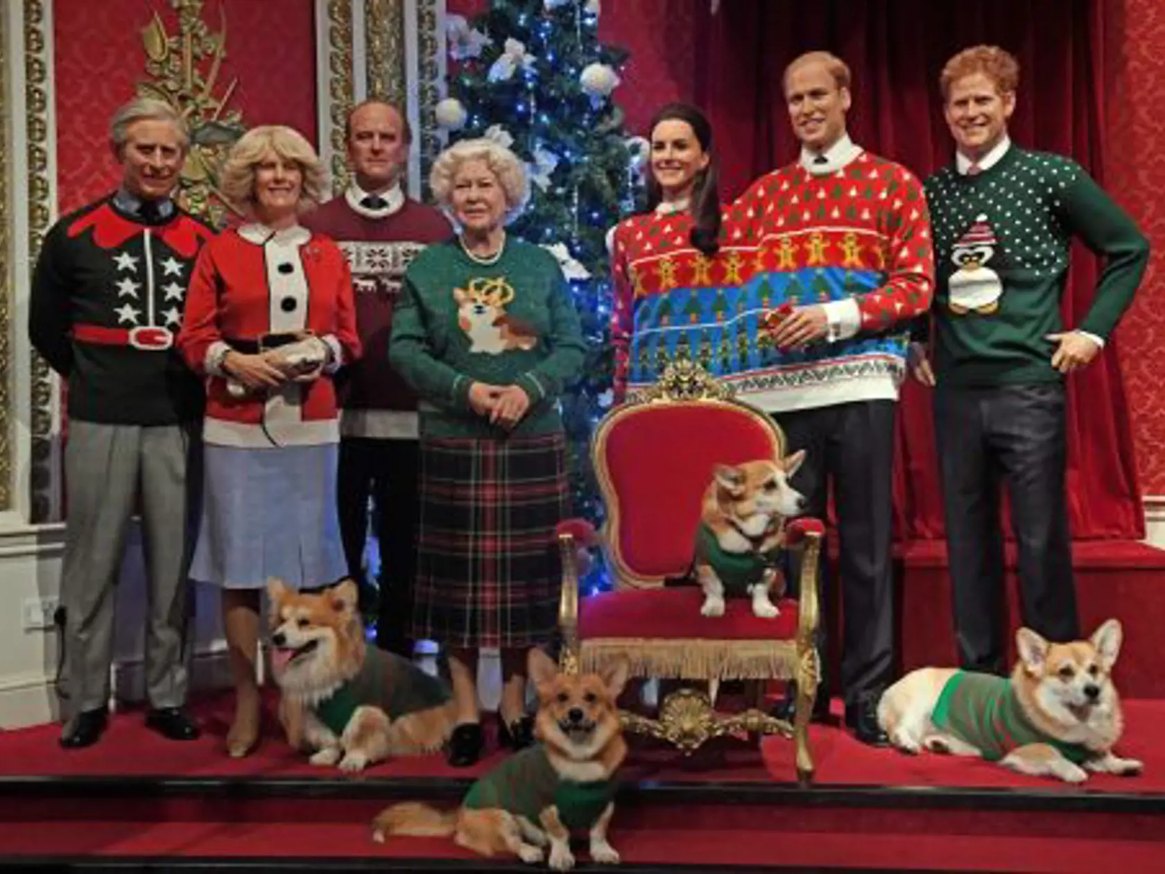 vianoce, kralovska rodina, harry, meghan, kate middleton