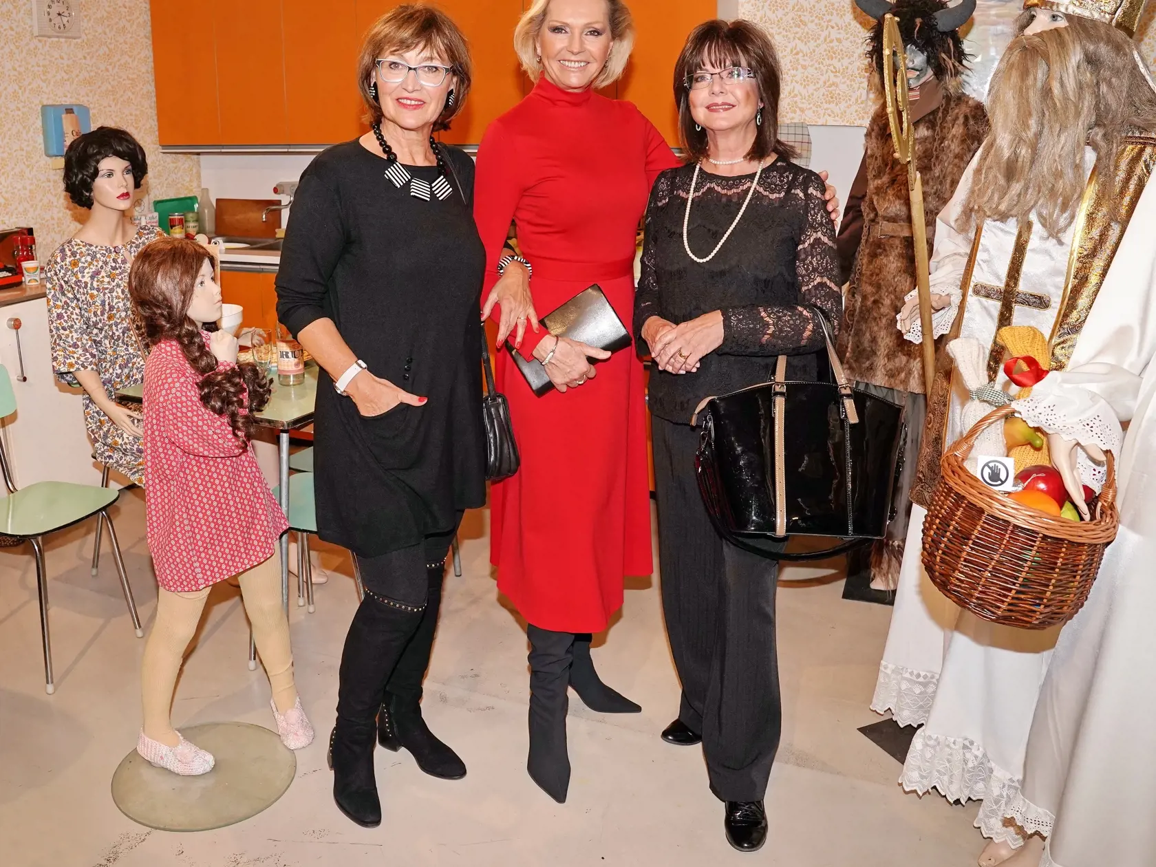 Helena Vondráčková, Petra Černocká, Marie Tomsová