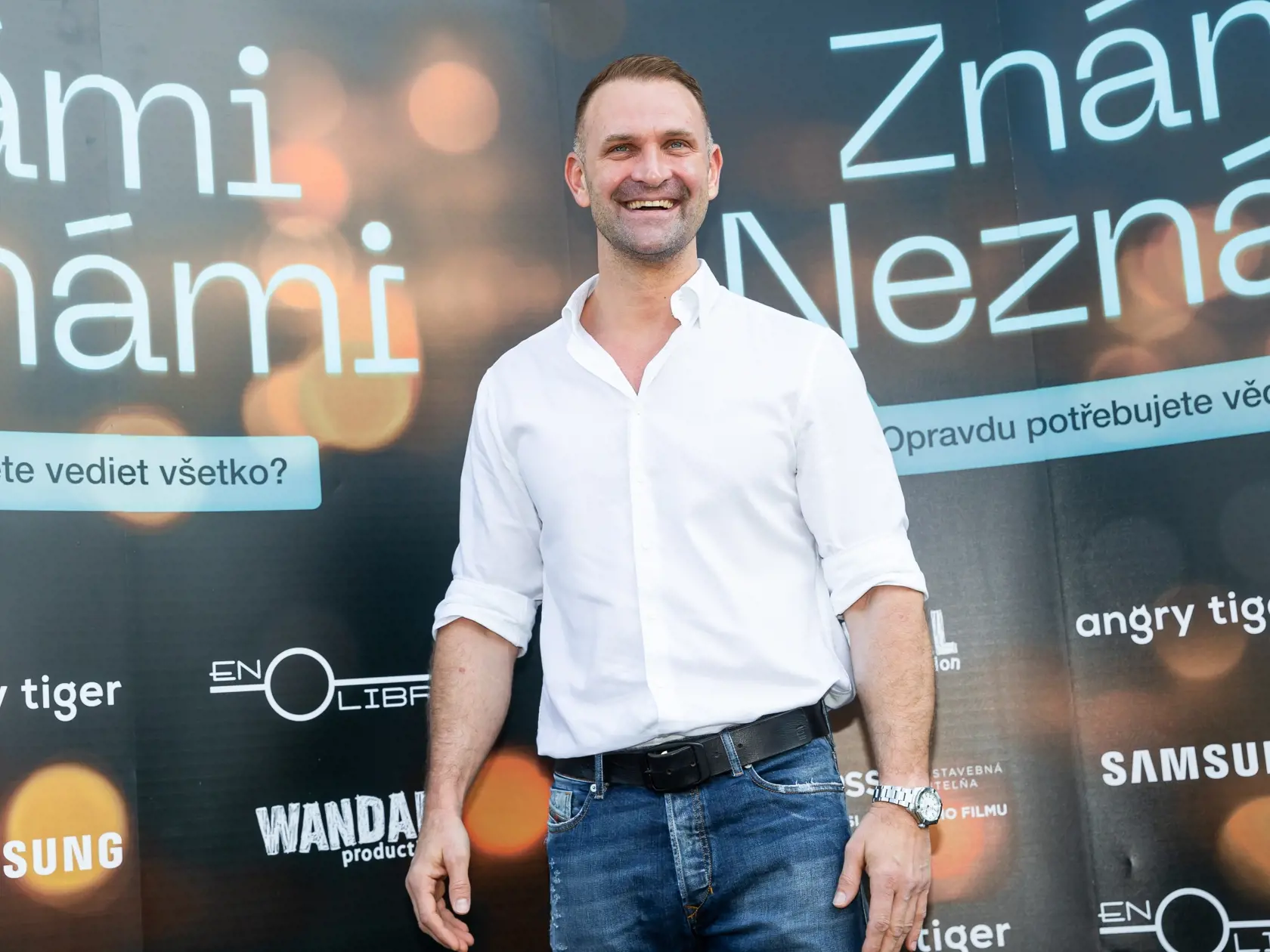Tlačovka k novému seriálu "Známi neznámi" v jednom z bratislavských hotelov. Na snímke Tomáš Maštalír.