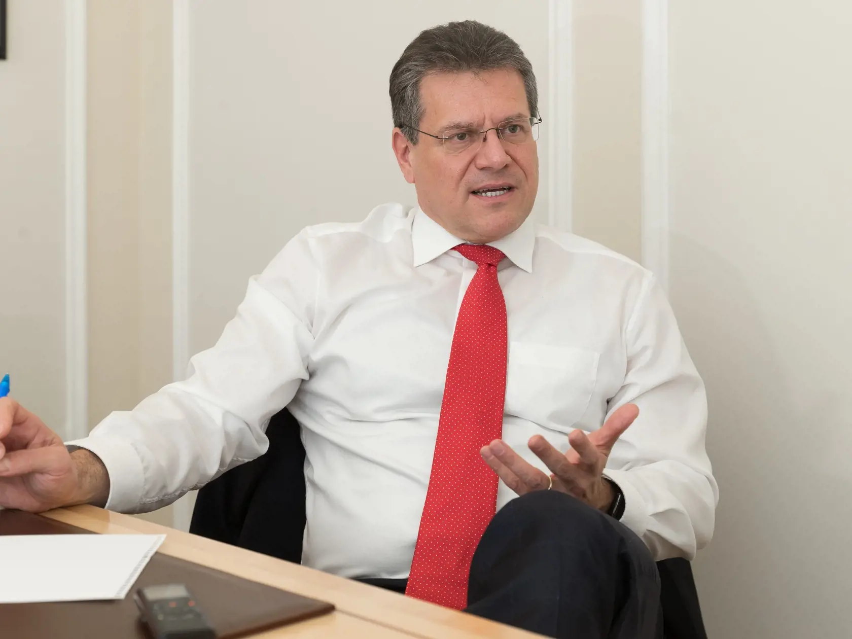 Kandidát na post prezidenta Slovenskej republiky Maroš Šefčovič so svojou manželkou Helenou v predvolebnom rozhovore pre týždenník Život.