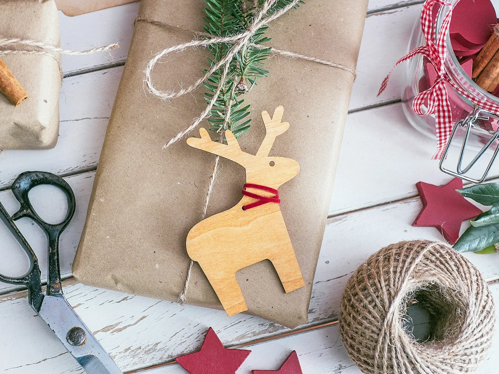 Homemade,Wrapped,Christmas,Presents,With,Tools,And,Decorations