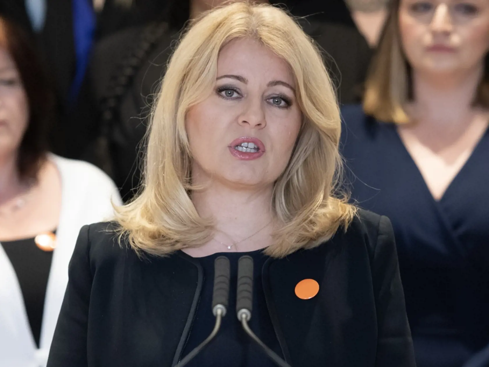 Na snímke uprostred prezidentka SR Zuzana Čaputová v príhovore počas prijatia žien v Prezidentskom paláci pri príležitosti Medzinárodného dňa žien 8. marca 2024 v Bratislave. FOTO TASR - Pavel Neubauer