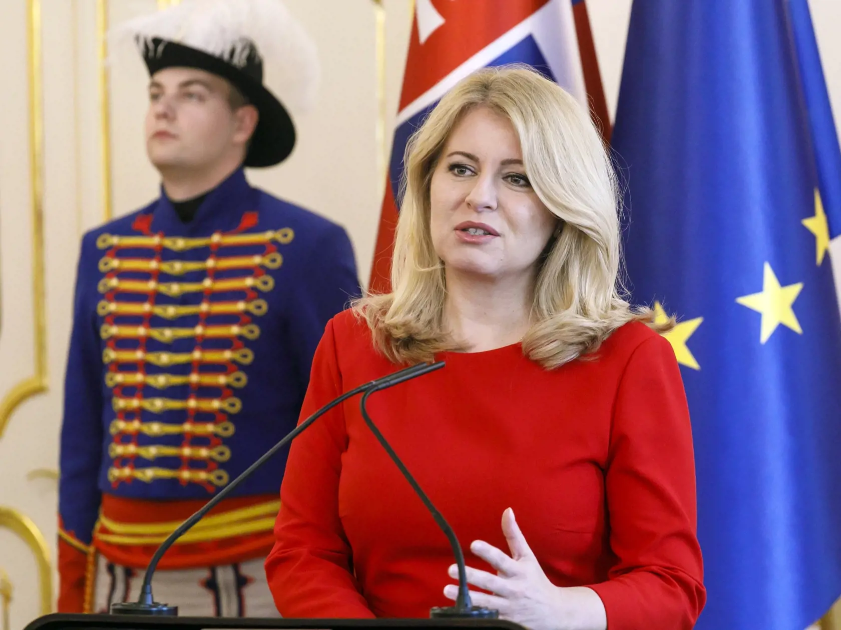 Prezidentka SR Zuzana Čaputová sa prihovára k laureátom ocenenia Srdce na dlani počas ich prijatia v Prezidentskom paláci v Bratislave 13. marca 2024.