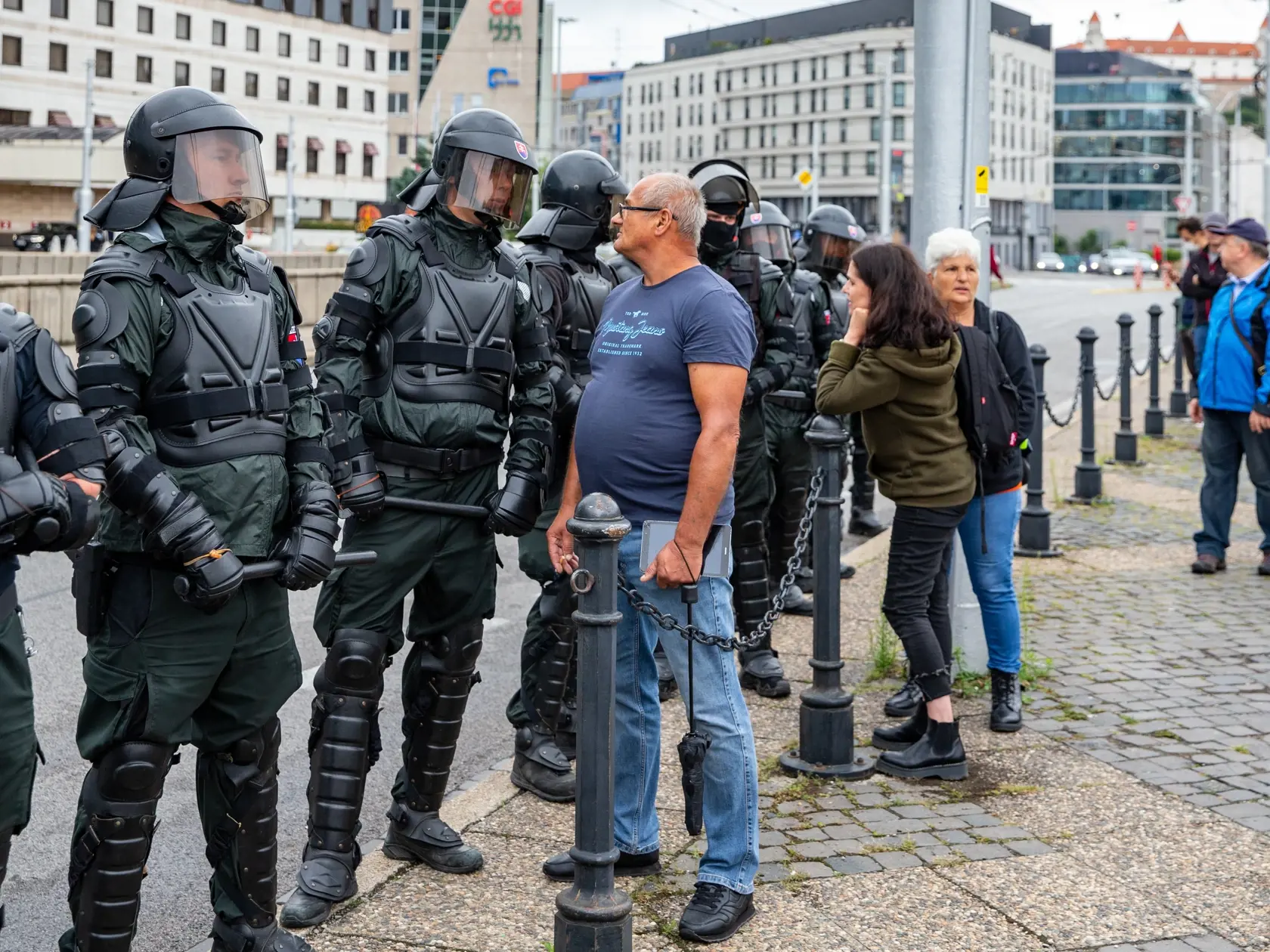 Demonštrácia v centre Bratislavy proti očkovaniu, pandemickým opatreniam, prezidentke SR Zuzane Čaputovej, členom vlády a parlamentu.