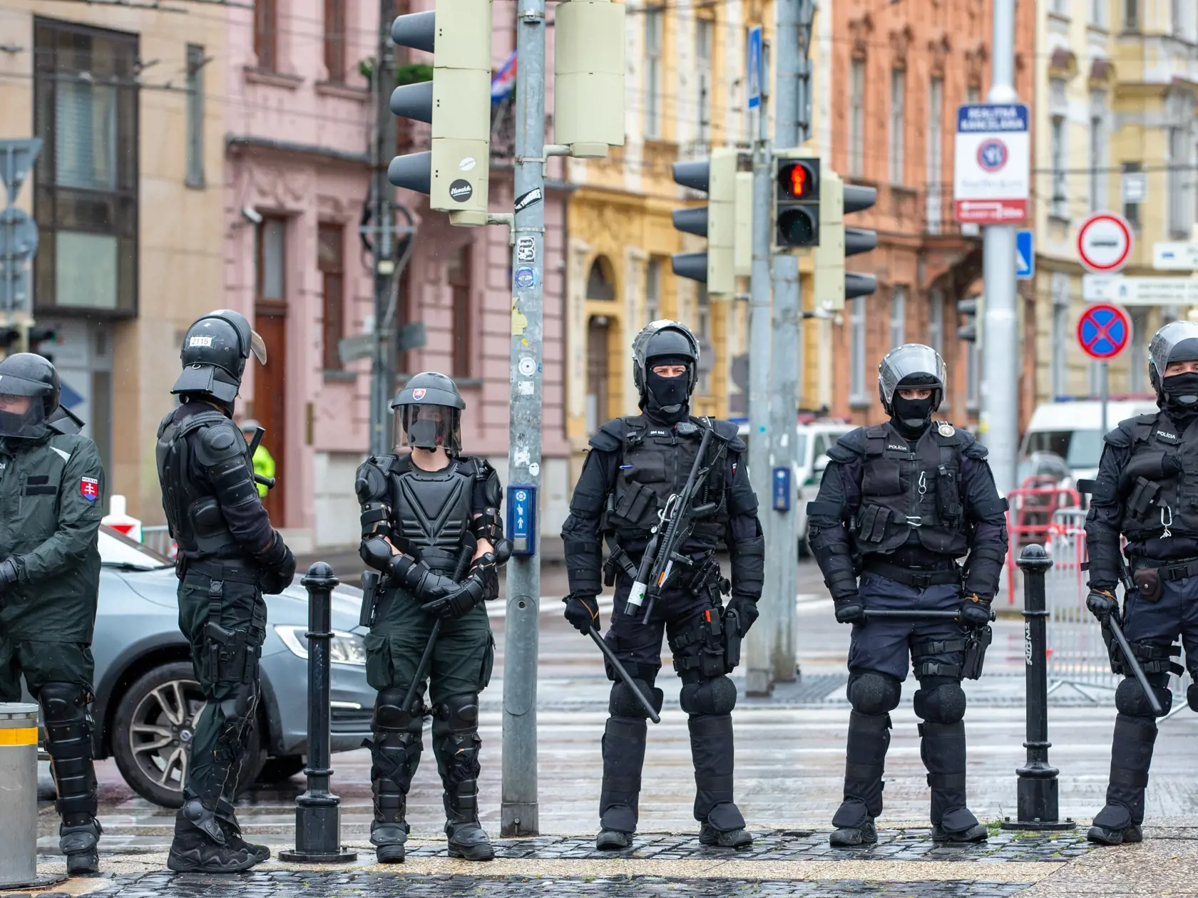 Demonštrácia v centre Bratislavy proti očkovaniu, pandemickým opatreniam, prezidentke SR Zuzane Čaputovej, členom vlády a parlamentu.