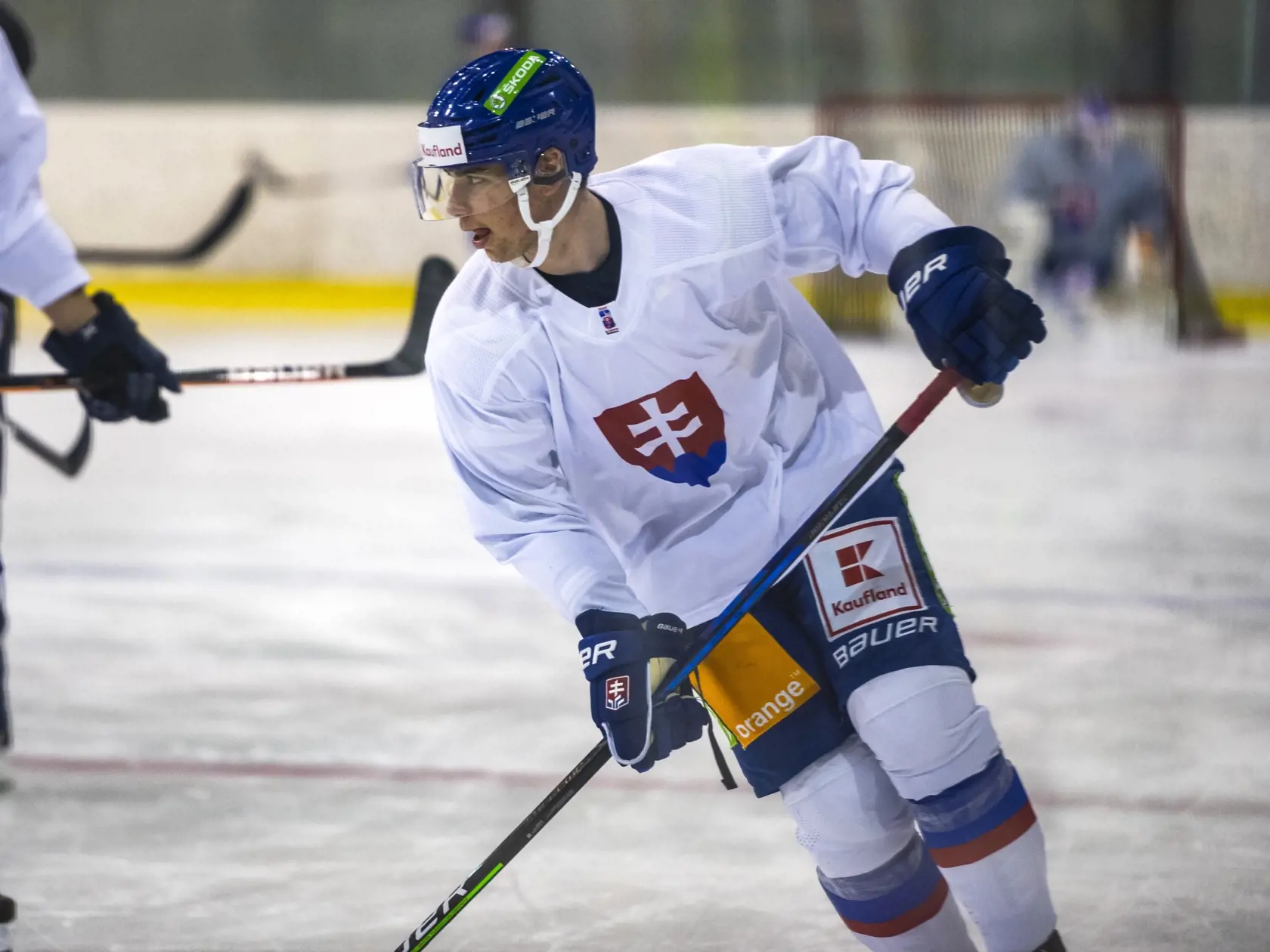 Na snímke hokejista Šimon Nemec počas tréningu slovenskej hokejovej reprezentácie pred MS vo Fínsku v Bratislave 10. mája 2022. V poradí 85. majstrovstvá sveta v ľadovom hokeji sa uskutočnia vo Fínsku od 13. do 29. mája 2022. FOTO TASR - Jaroslav Novák