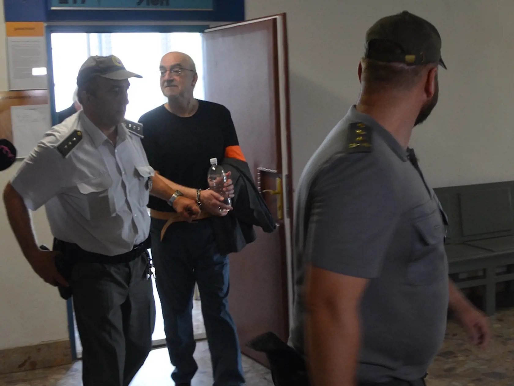 Kanadský vedec David Scheffel (63) sa v stredu 11. júla 2018 postavil pred senát prešovského súdu pre obžalobu z viacerých mravnostných skutkov.  Cíti sa nevinný, jeho obhajca bude žiadať oslobodenie spod obžaloby.