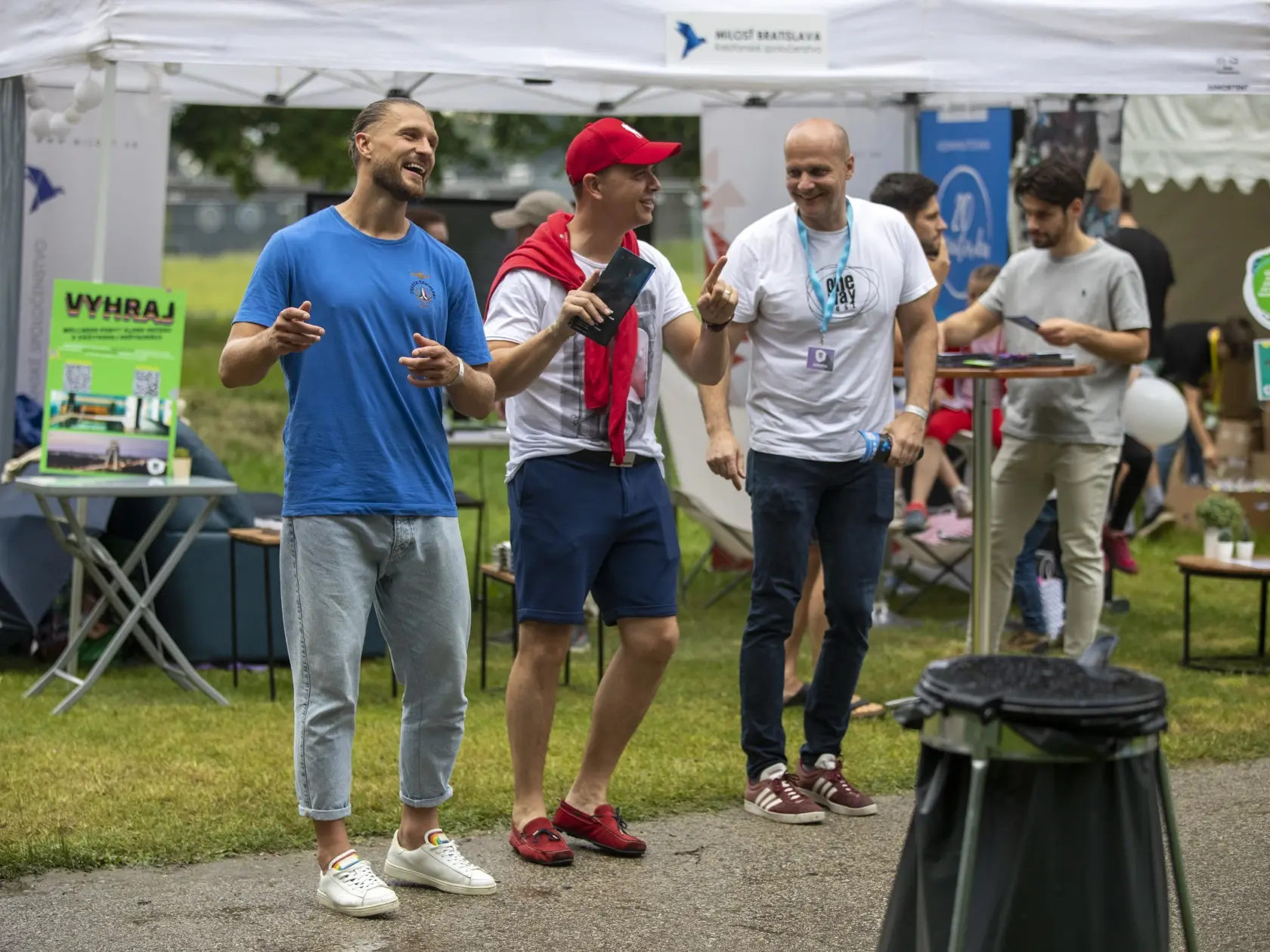 One Way Fest spoločenstva milosť. Zúčastnil sa ho aj futbalista Erik Čikoš, ktorý si na kresťanské pesničky aj zatancoval.