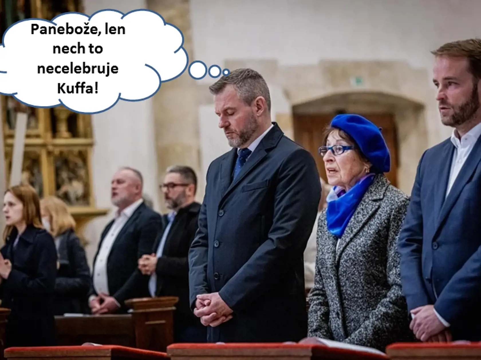 Počas svätej omše na Veľkonočnú nedeľu Peter Pellegrini v bratislavskom Dóme sv. Martina. Zomri mu prečítalo myšlienky. Čítate to rovnako?