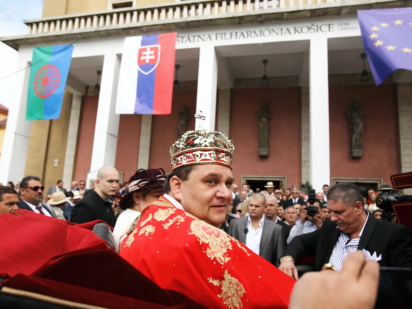 Korunovácia rómskeho kráľa.
