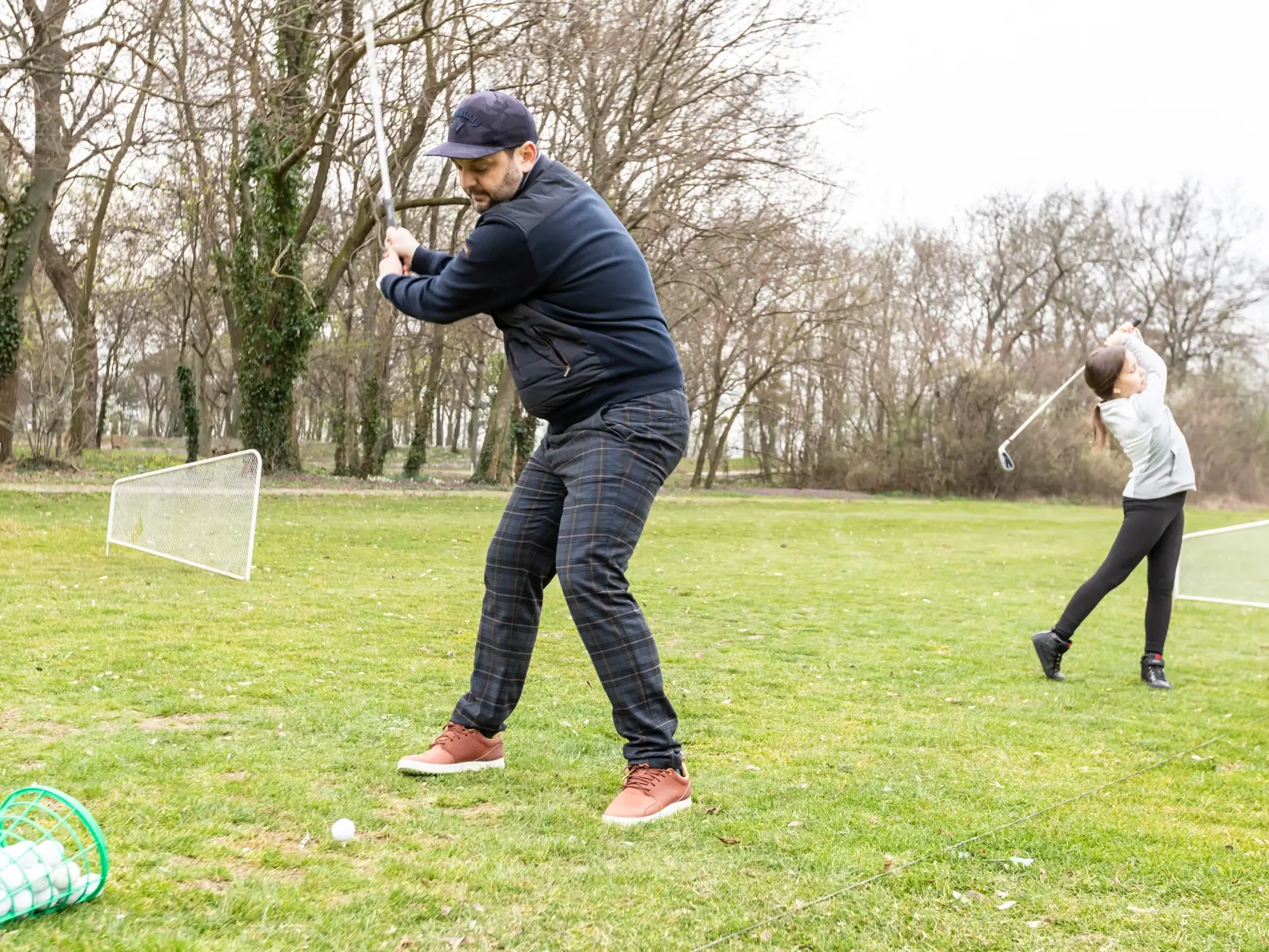 Na snímke Milan Zimnýkoval s dcérou Alexandrou počas golfového tréningu v Bernolákove. 
