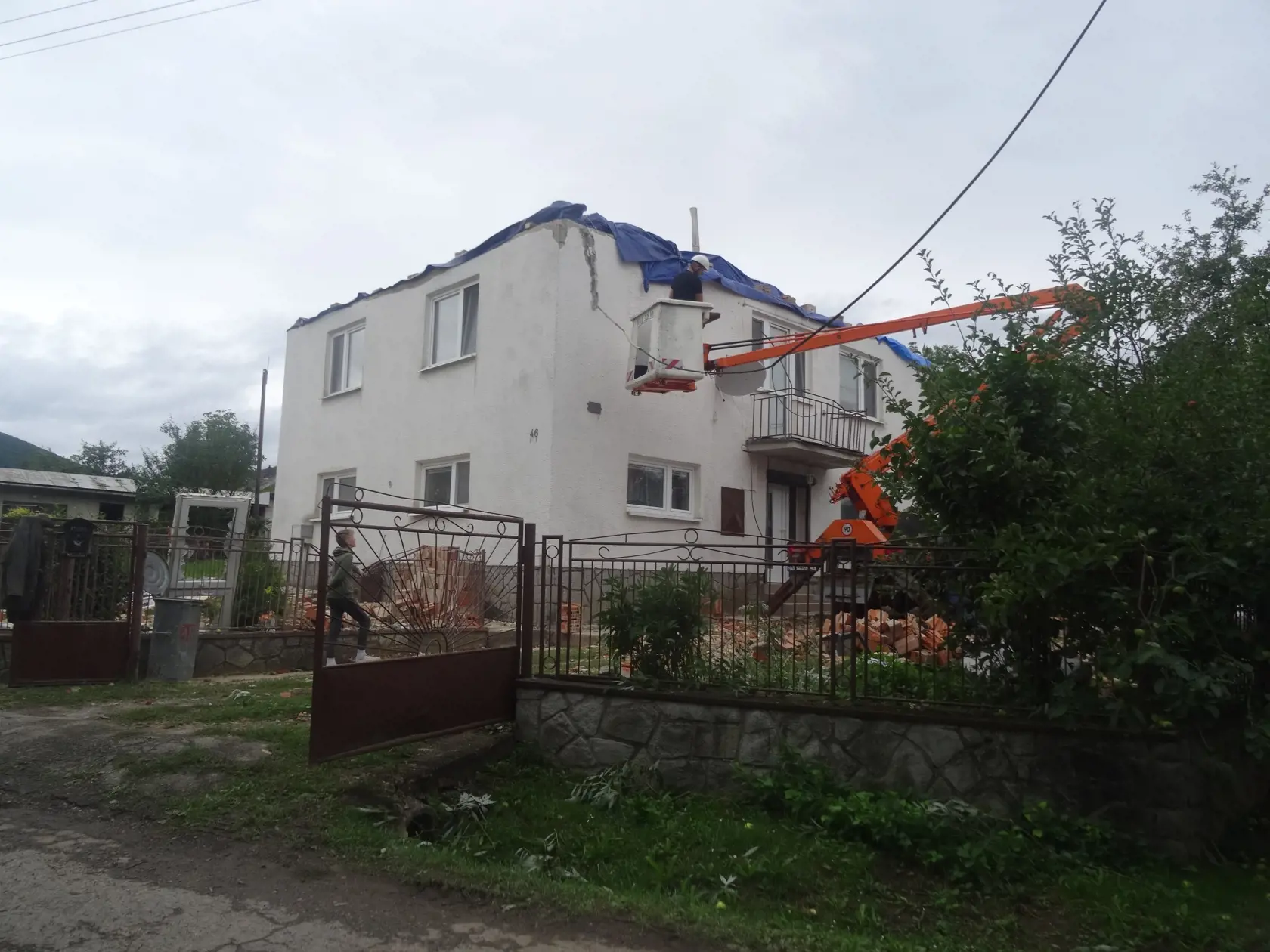 Najviac zasiahnutý bol dom manželov Pavliškovcov.
