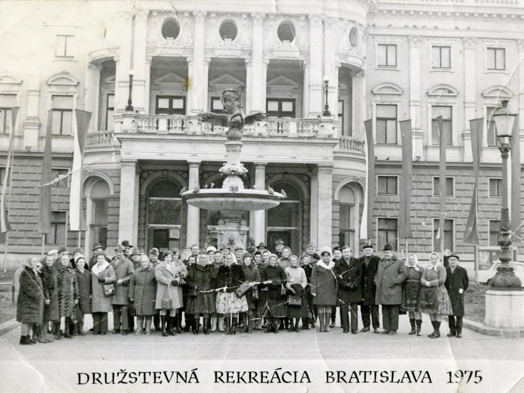 1975