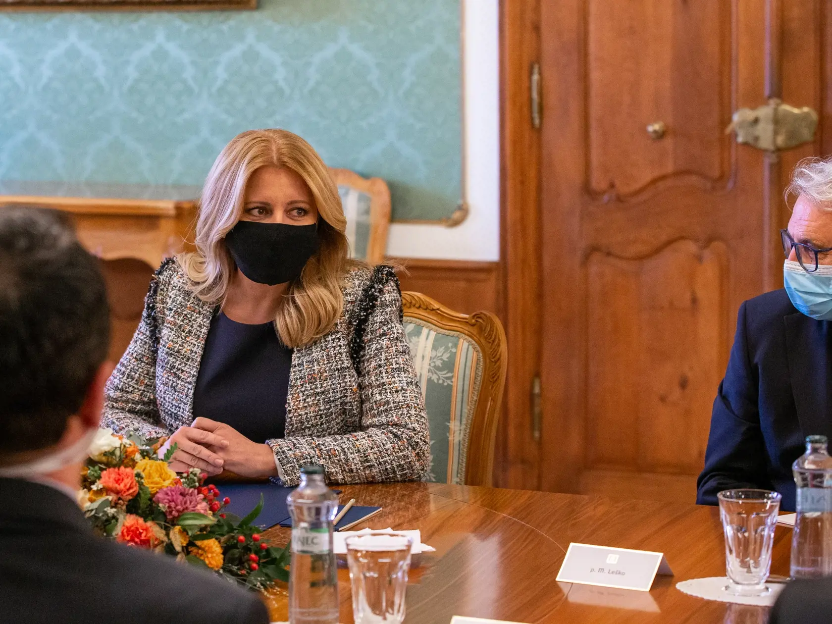 Na snímke je Zuzana Čaputová ako prijala predstavitelov kultúry a športu. 