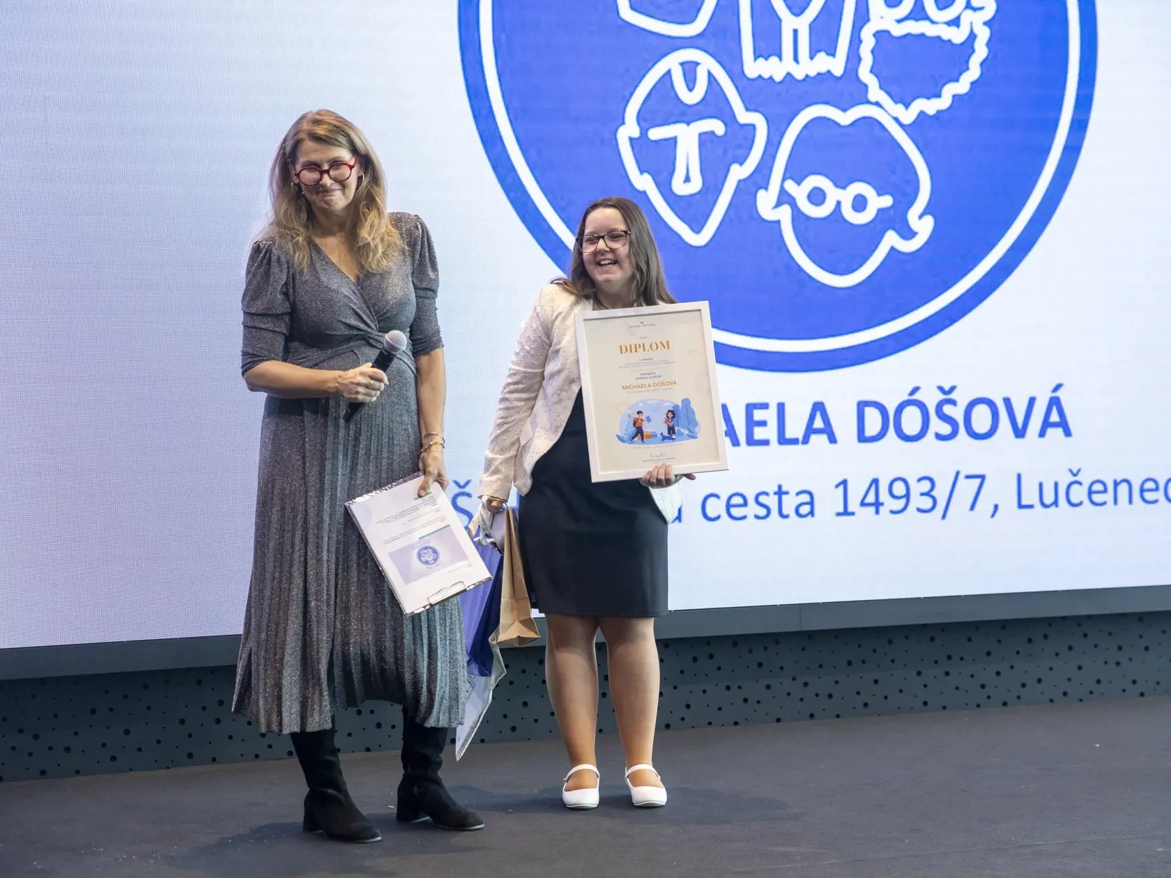 Miška bola ochotná pomôcť neznámej starej panej v núdzi.