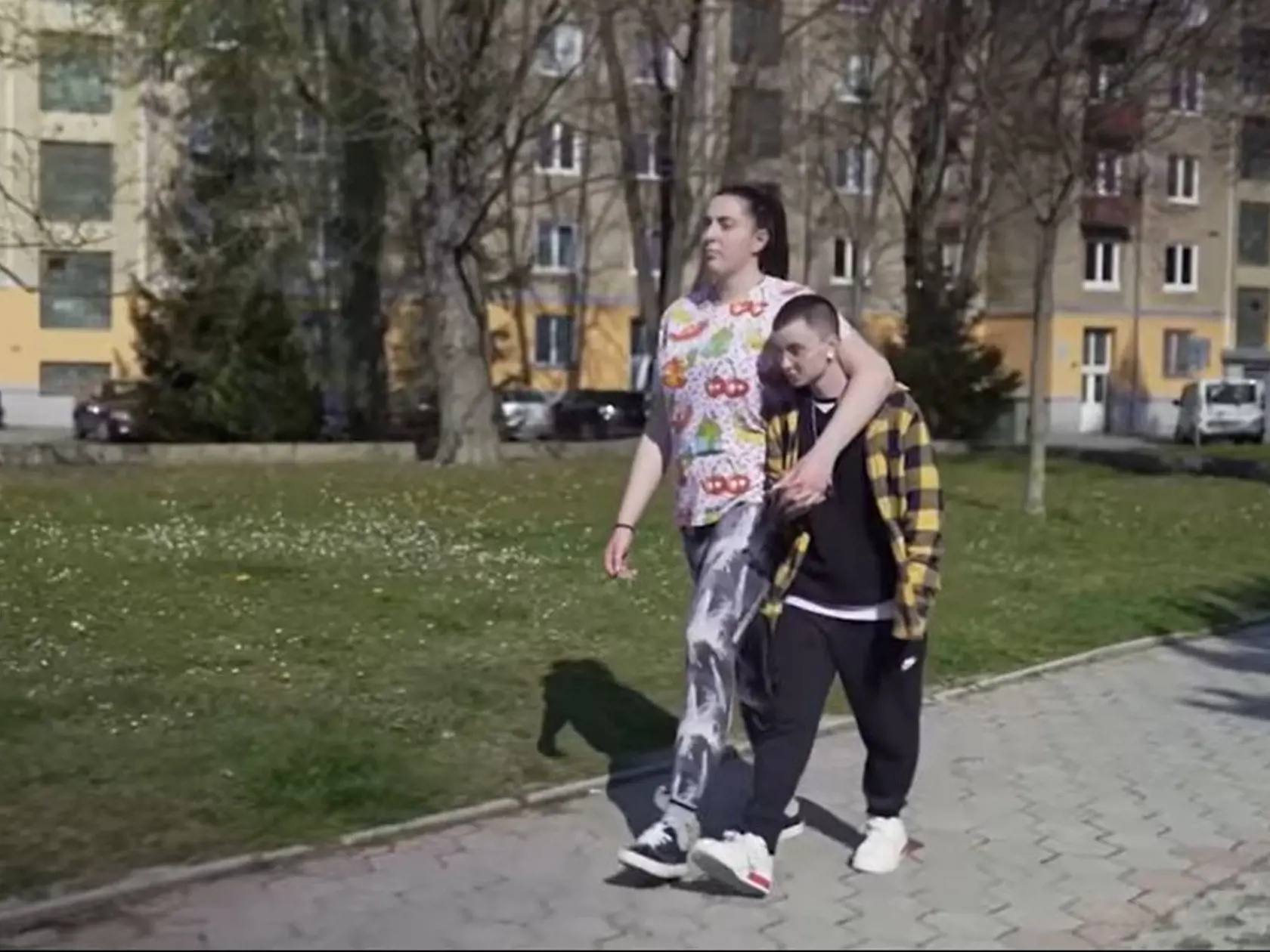Ella je po boku Jany šťastná. Spoločne bývajú 6 mesiacov.