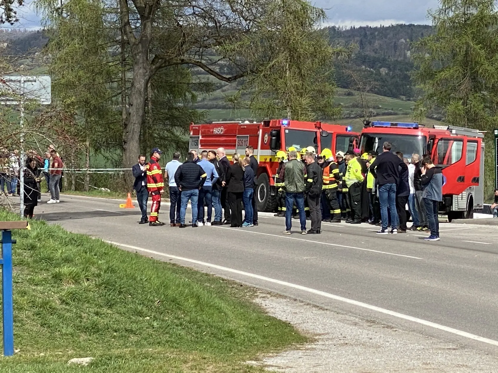 Na miesto nešťastia priletel vrtuľníkom minister vnútra Matúš Šutaj Eštok.