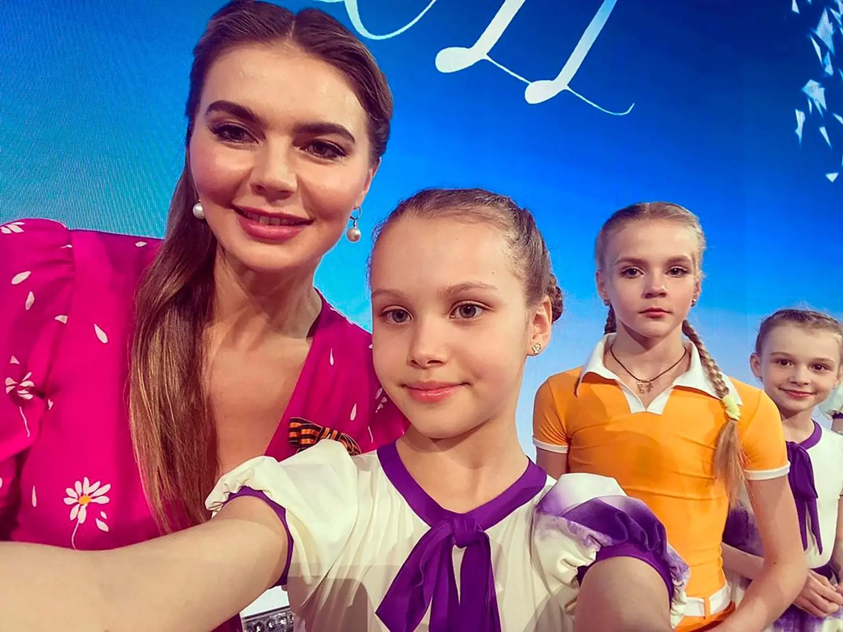 Alina Kabaeva sa objavila na každoročnej slávnosti s názvom "Alina 2022" na podporu rytmickej gymnastiky.