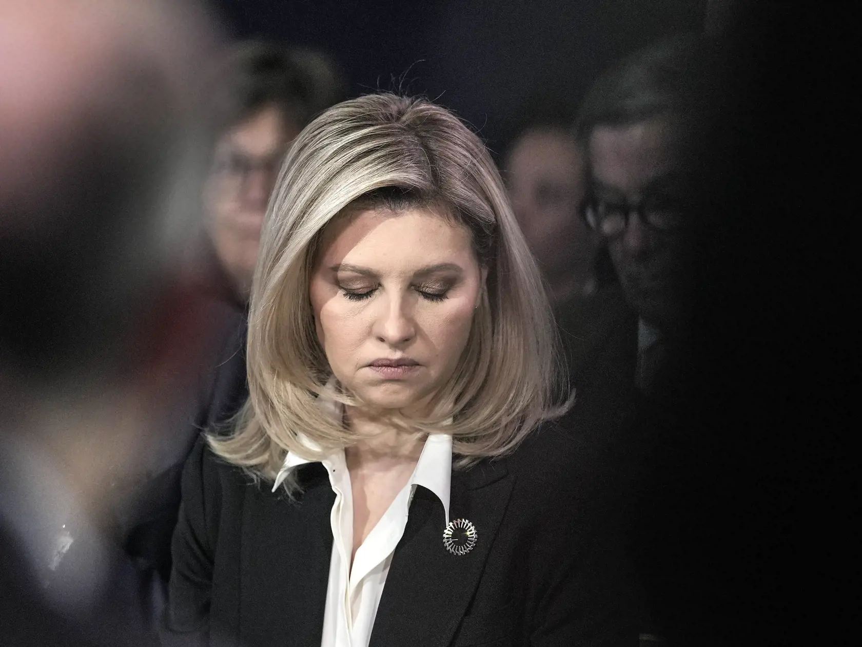 Olga Zelenská však žije s spolu s deťmi v bezpečí. Prezident Zelenskyj odmieta prezradiť ich presnú polohu kvôli bezpečiu.