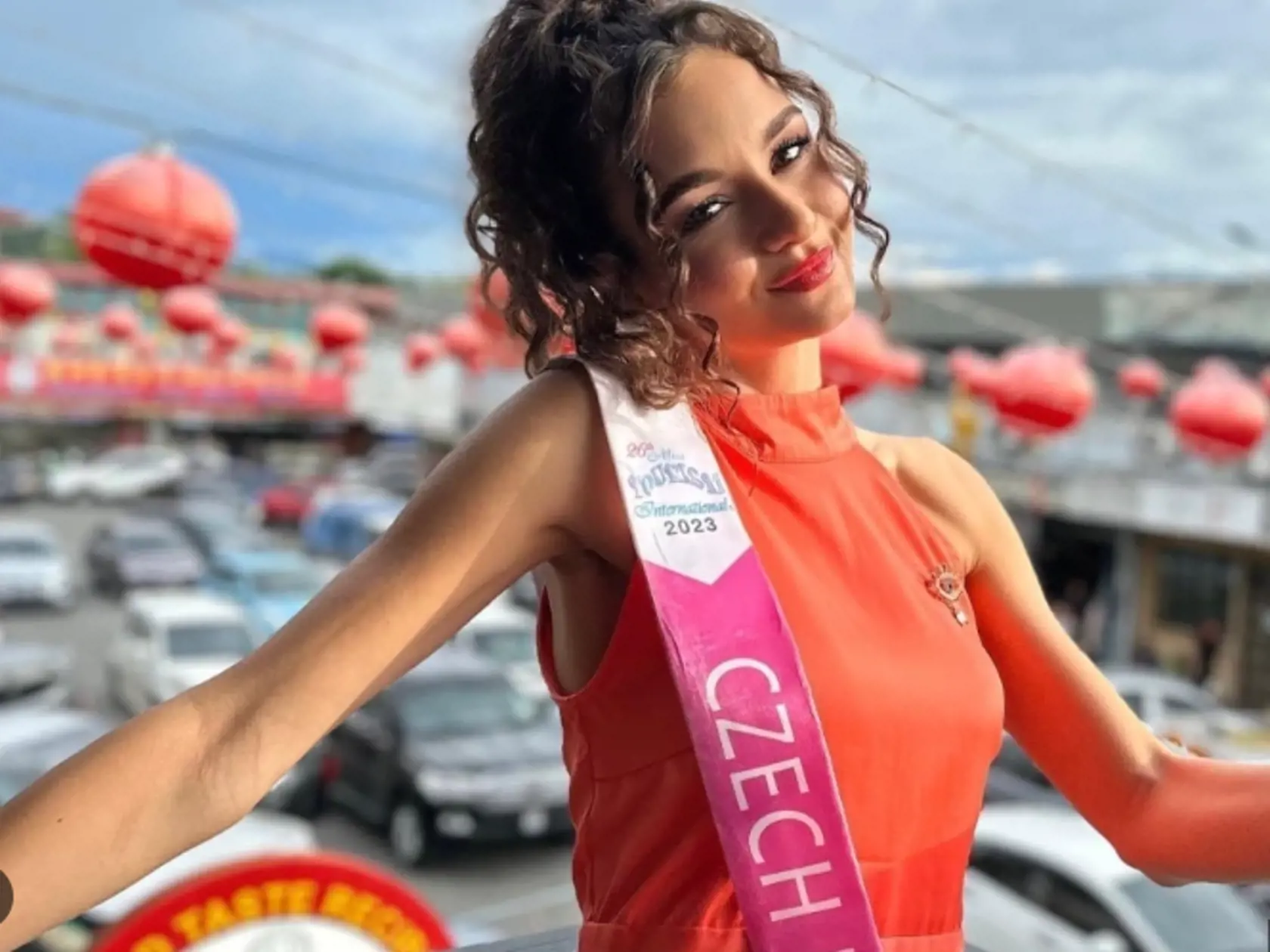 Julie Hojdyszová sa v českej miss vzdala korunky.