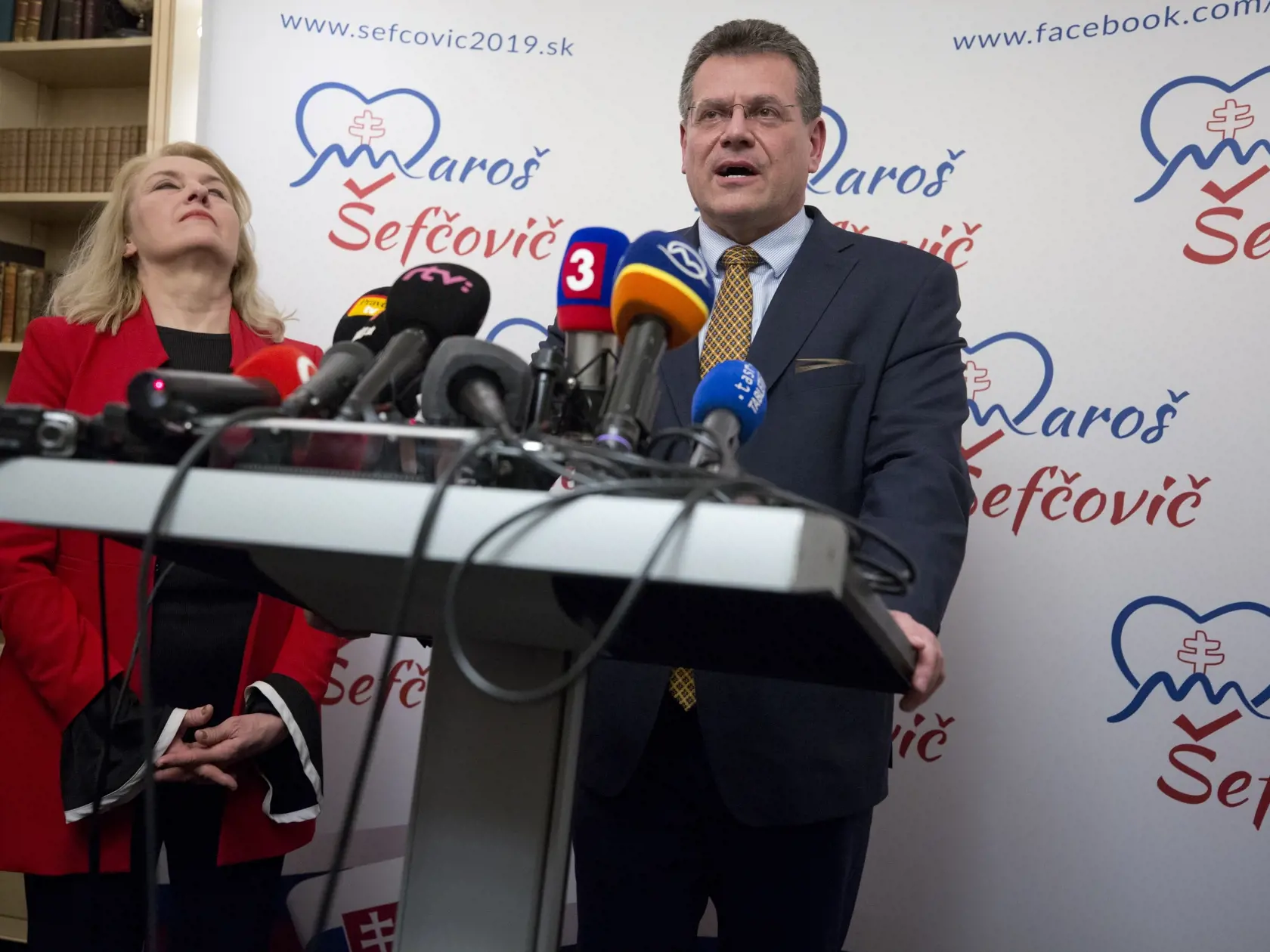 Do druhého kola prezidentských volieb sa prebojoval aj Maroš Šefčovič.