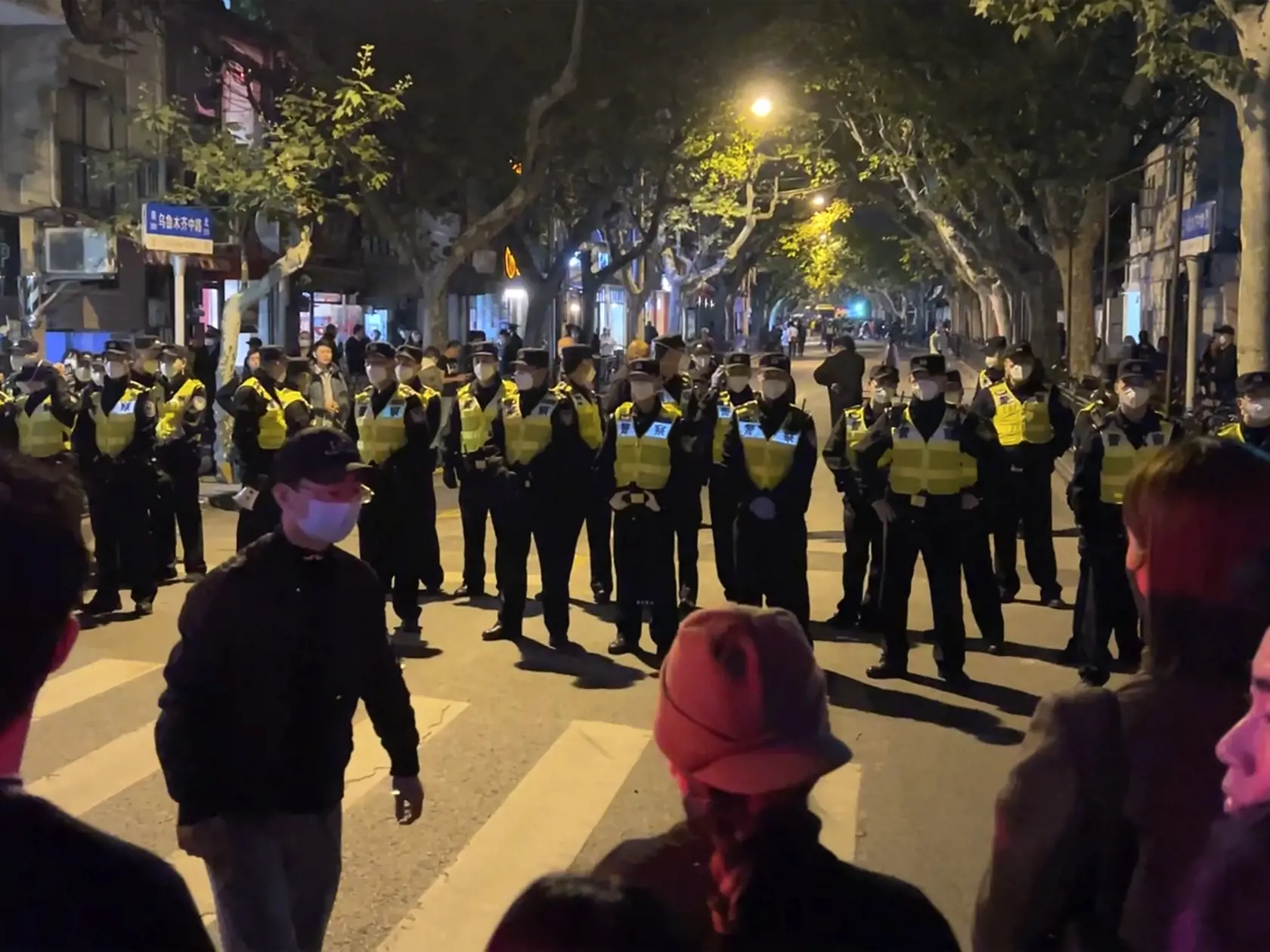 Proti lockdownom sa protestovalo v Pekingu aj Šanghaji
