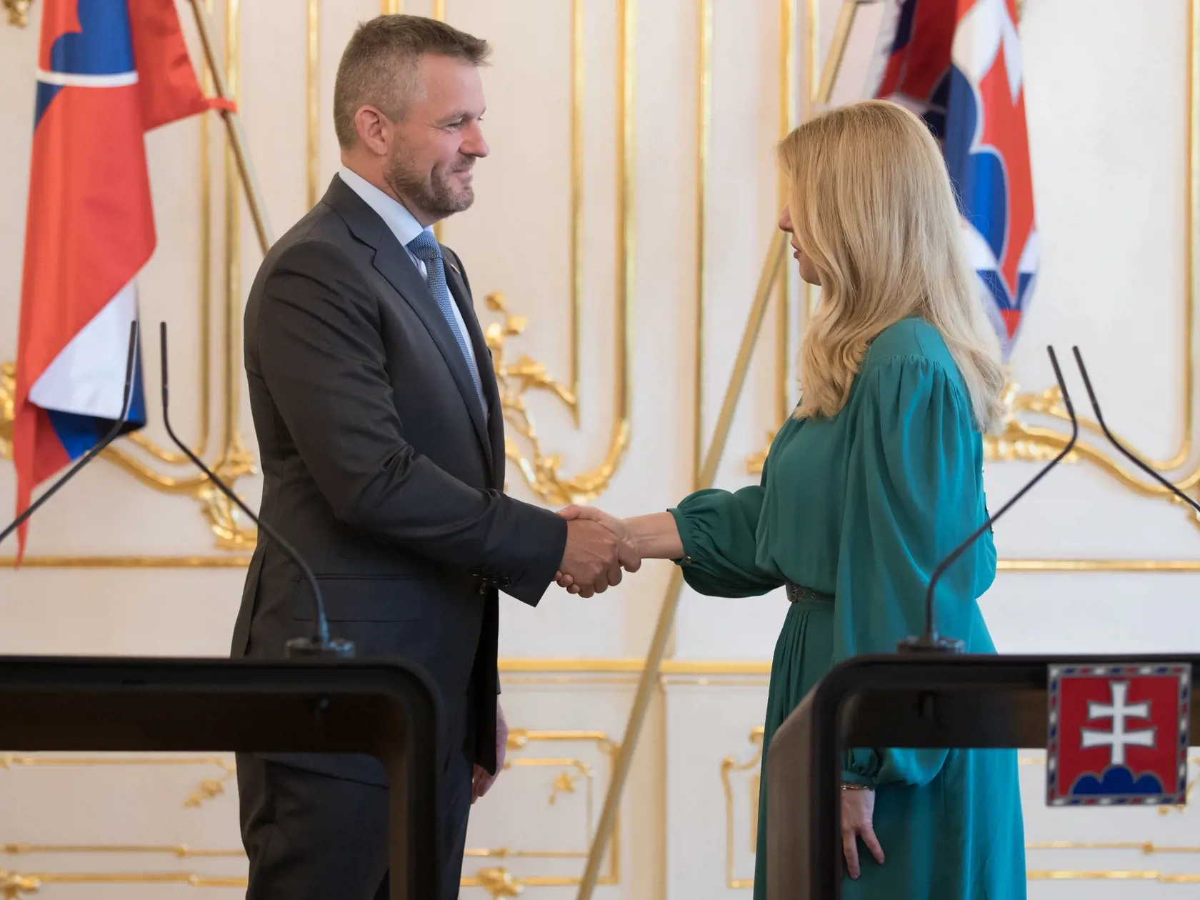 Premiér Peter Pellegrini a prezidentka Zuzana Čaputová.