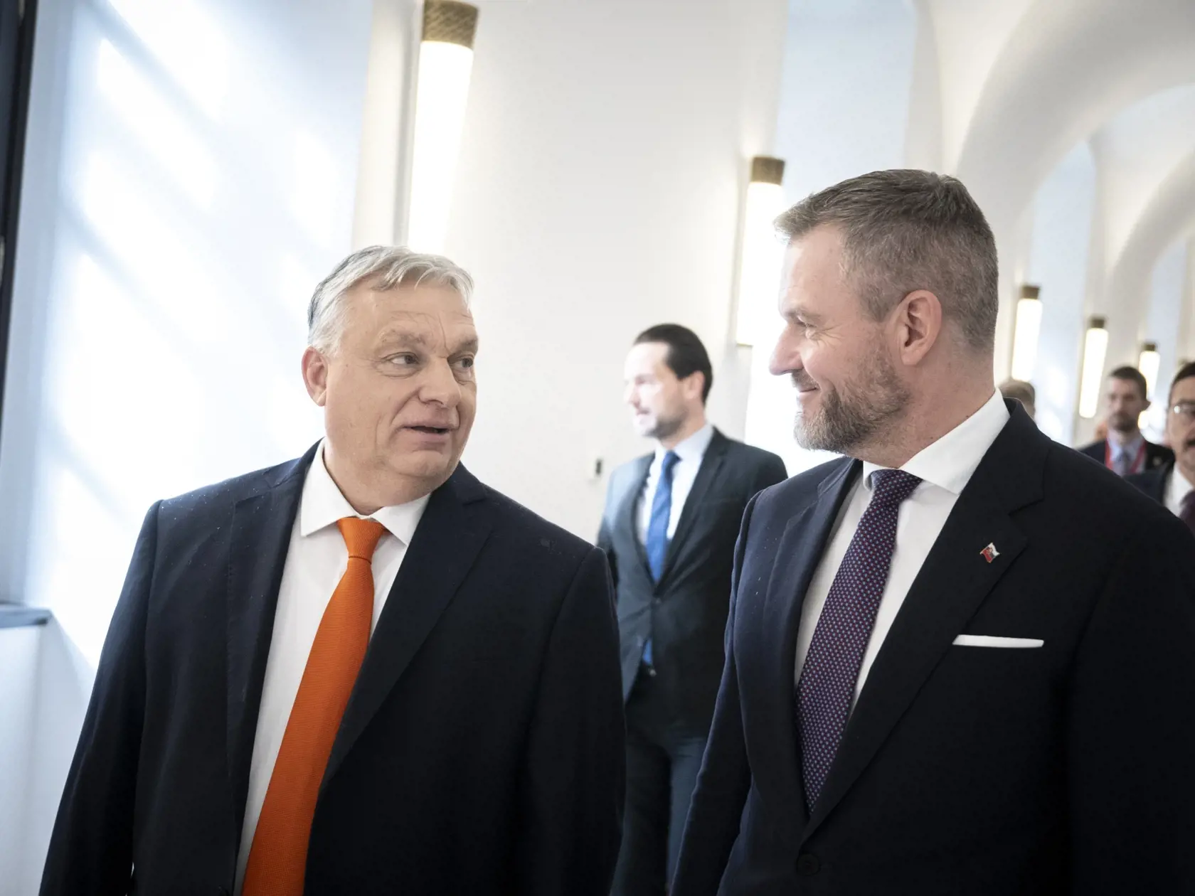 JB 26 Budapešť - Predseda Národnej rady SR Peter Pellegrini (vpravo) kráča s maďarským premiérom Viktorom Orbánom (vľavo) počas ich stretnutia v pondelok 11. marca 2024 v Budapešti. FOTO TASR/DUNA/MTI/Vivien Cher Benko

A photo issued by the Hungarian Prime Minister's Office Hungarian Prime Minister Viktor Orban (L) and Speaker of the Slovakian National Council Peter Pellegrini walk during their meeting at the PM's office, the former Carmelite Monastery, in Budapest, Hungary, in Budapest, Hungar