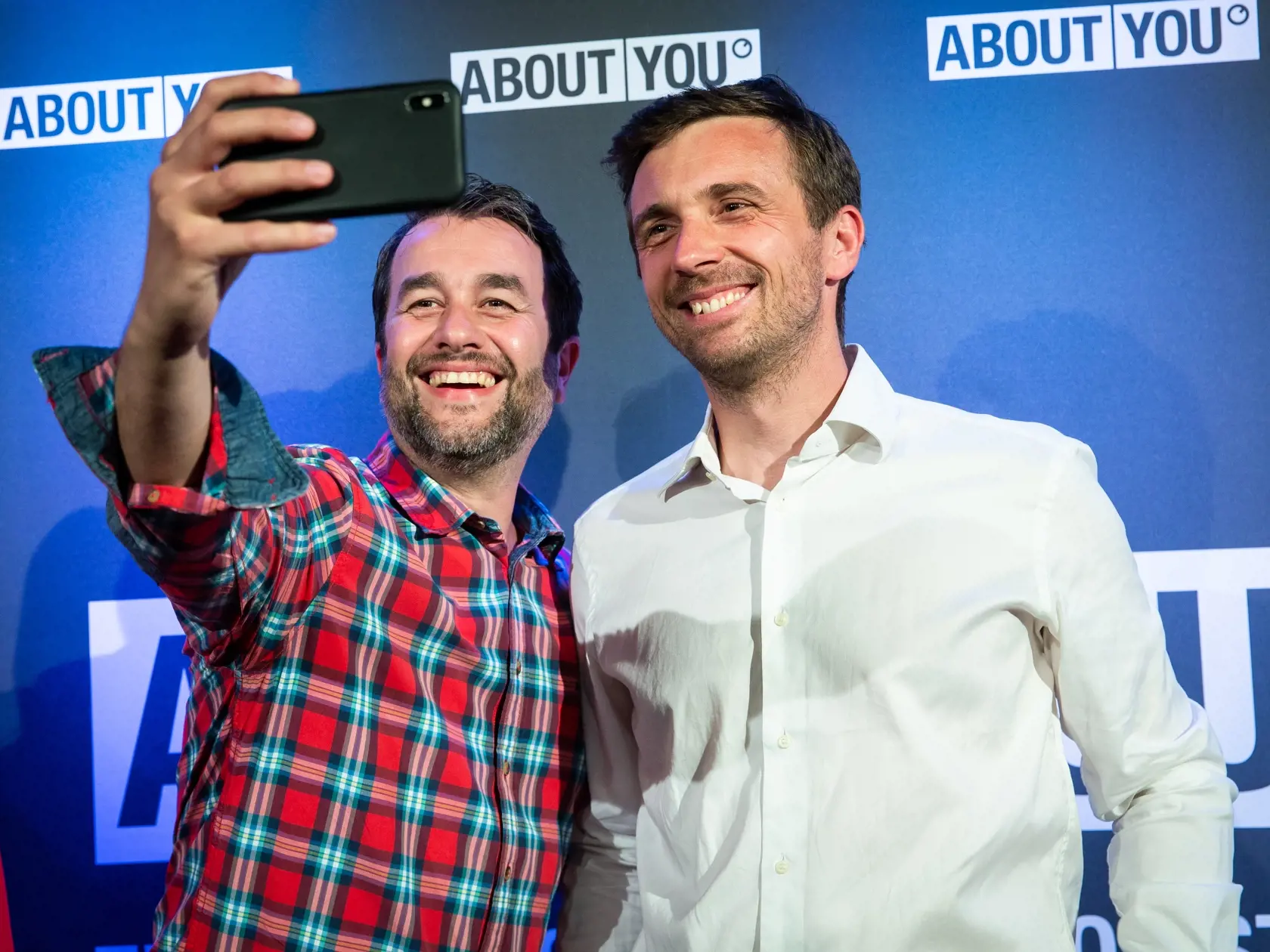 Párty na oslavu spustenia nového internetového obchodu s oblečením v Bratislave. Na snímke Vladimír Kobielsky.
