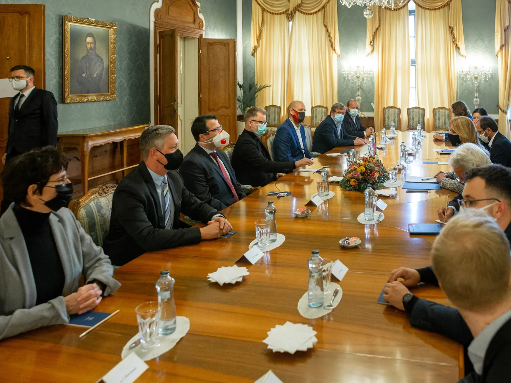 Na snímke je Zuzana Čaputová ako prijala predstavitelov kultúry a športu. 