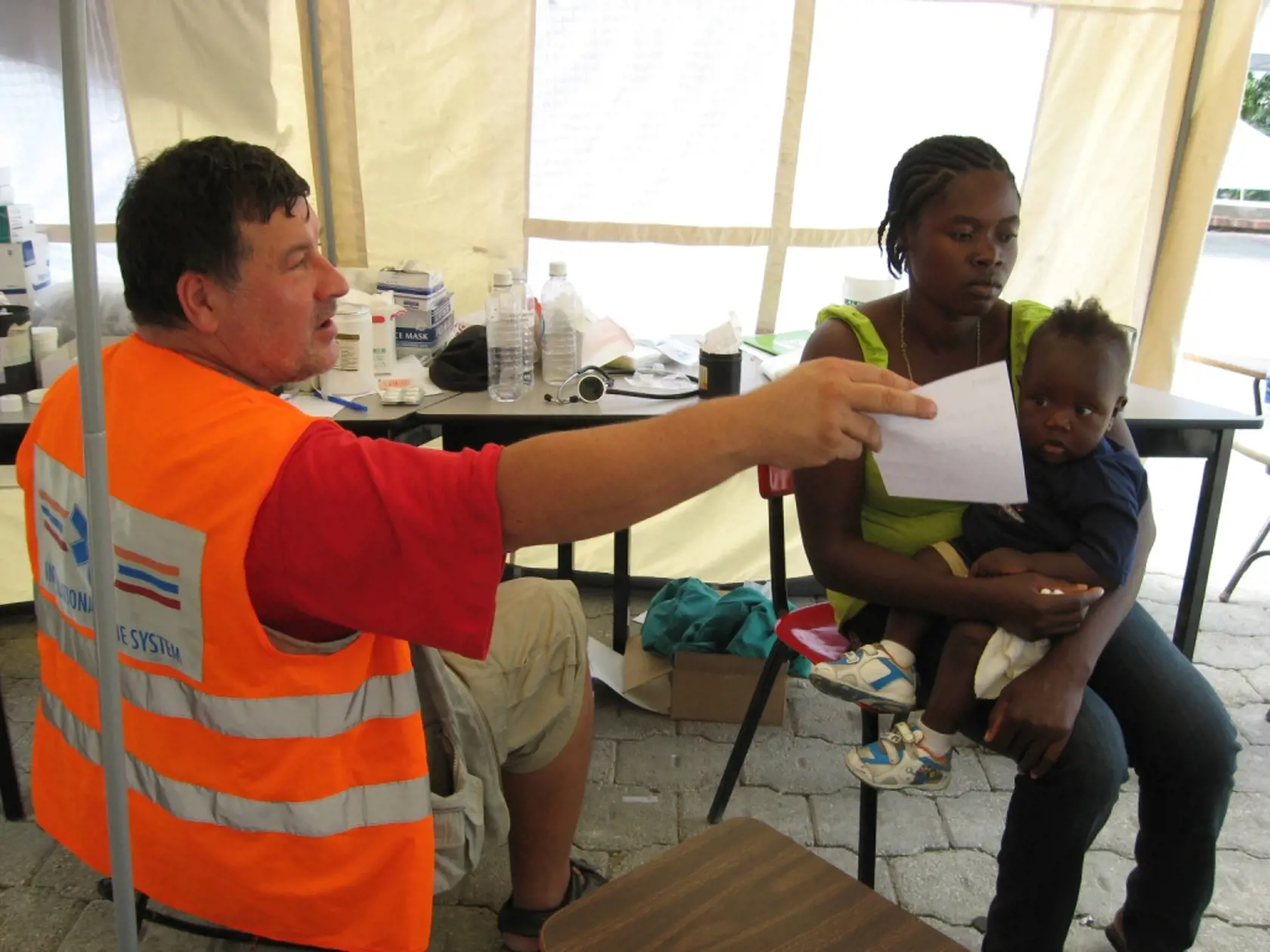 Profesor Krčméry má s humanitárnymi misiami bohaté skúsenosti.