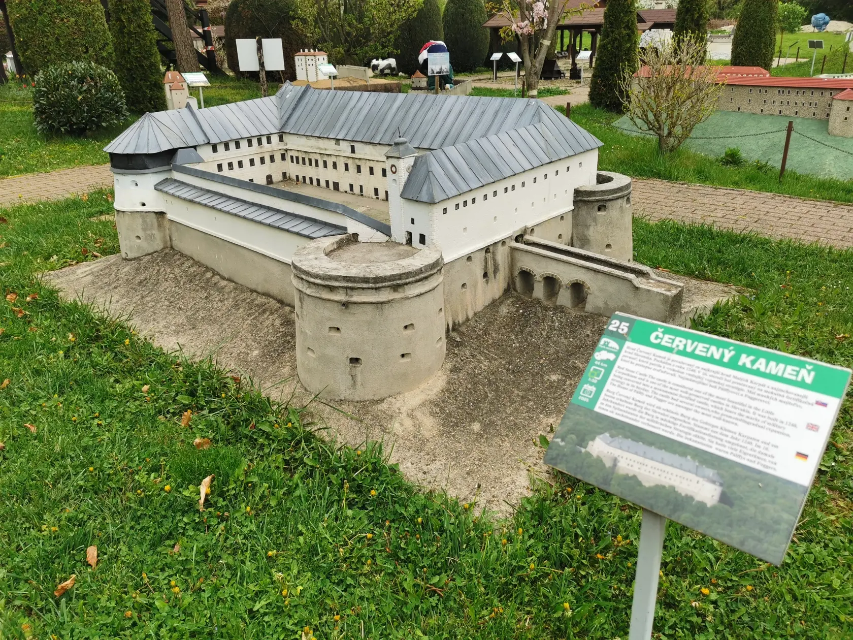 Prekrásny Červený Kameň.