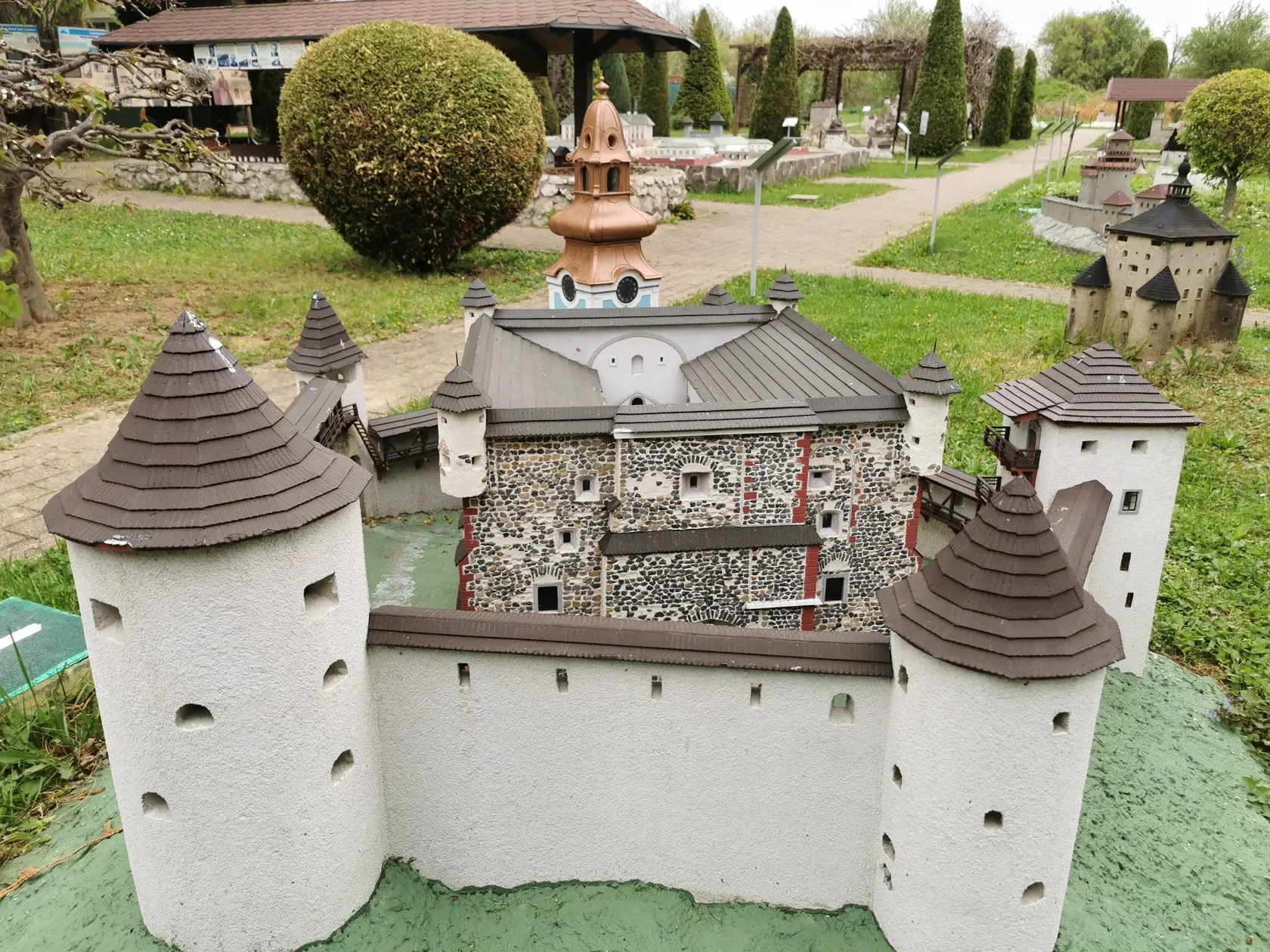 Starý zámok v Banskej Štiavnici. Ide o mestský hrad, ktorý vznikol na prelome 15. a 16. storočia.