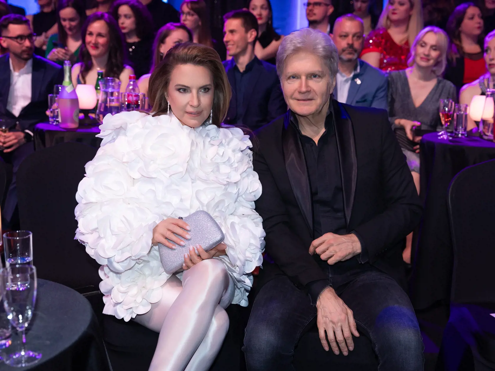 Erika Judínyová s manželom Števom po roku opäť v spoločnosti. V takýchto nápadných šatách sa predviedla Erika.
