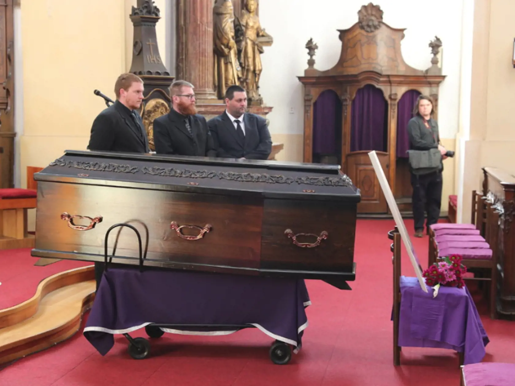 Posledná rozlúčka s Věrou Bílou v Rokycanoch.
