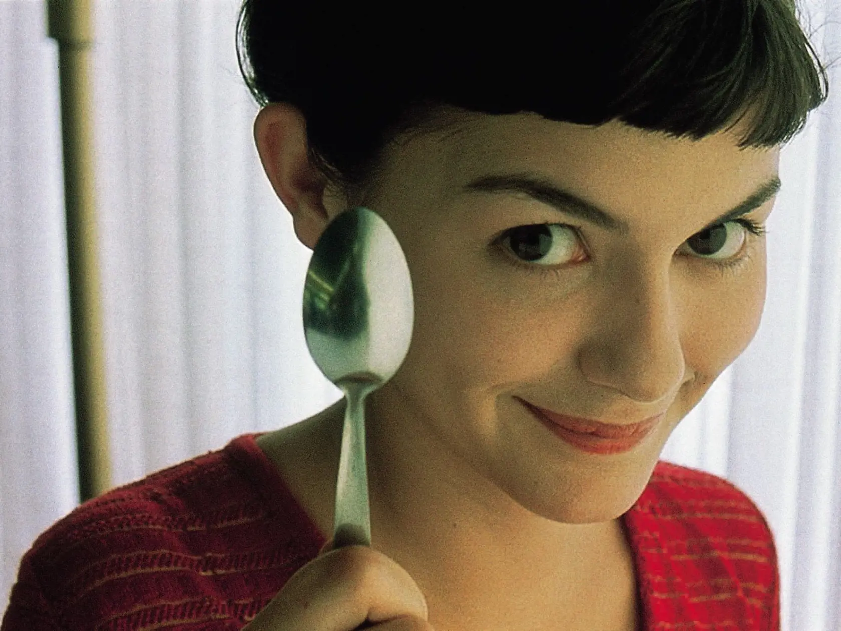 Audrey Tautou ako Amélie Poulain vo filme Amélia z Montmartru